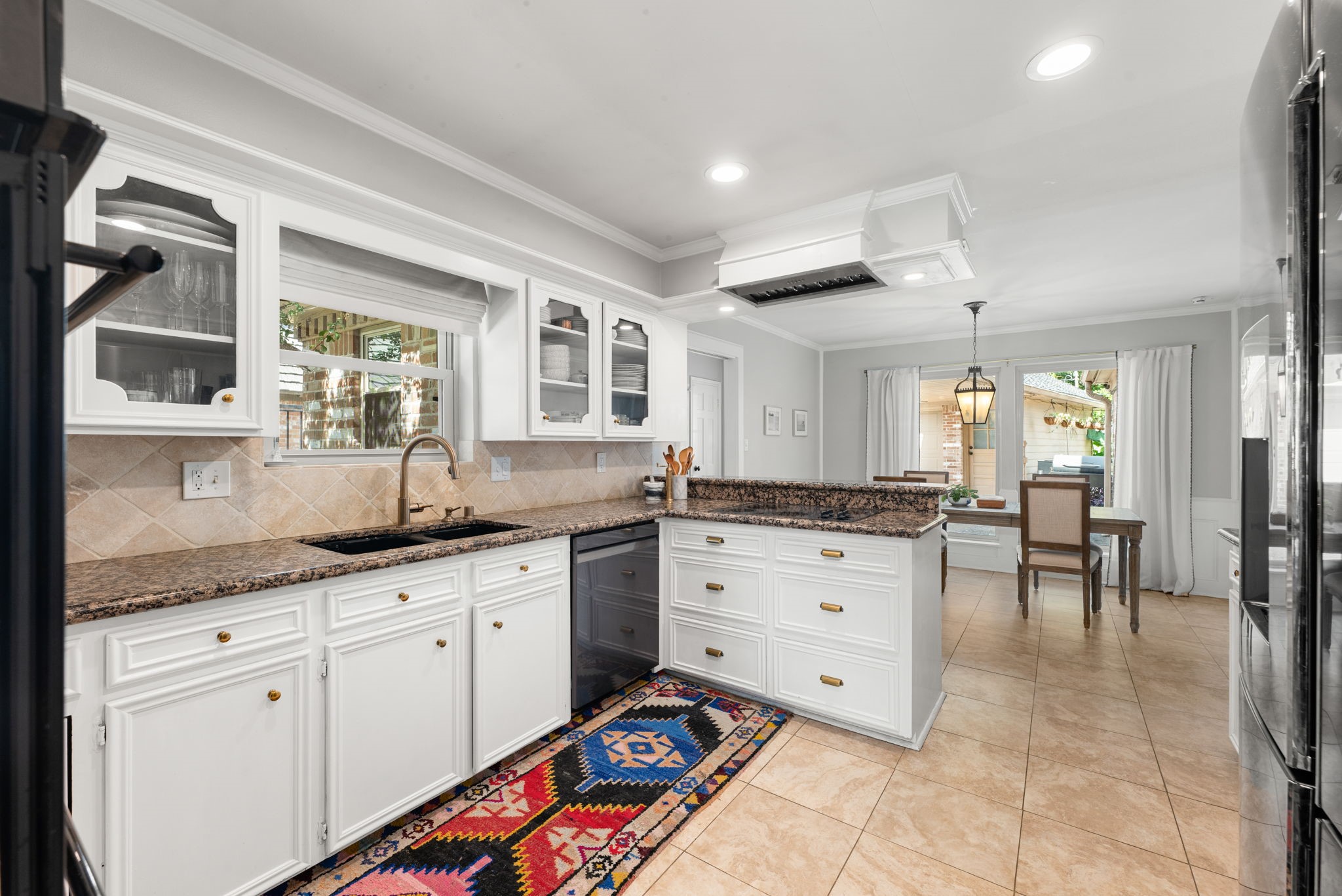 5114 Pebble Springs Drive Property Photo 18