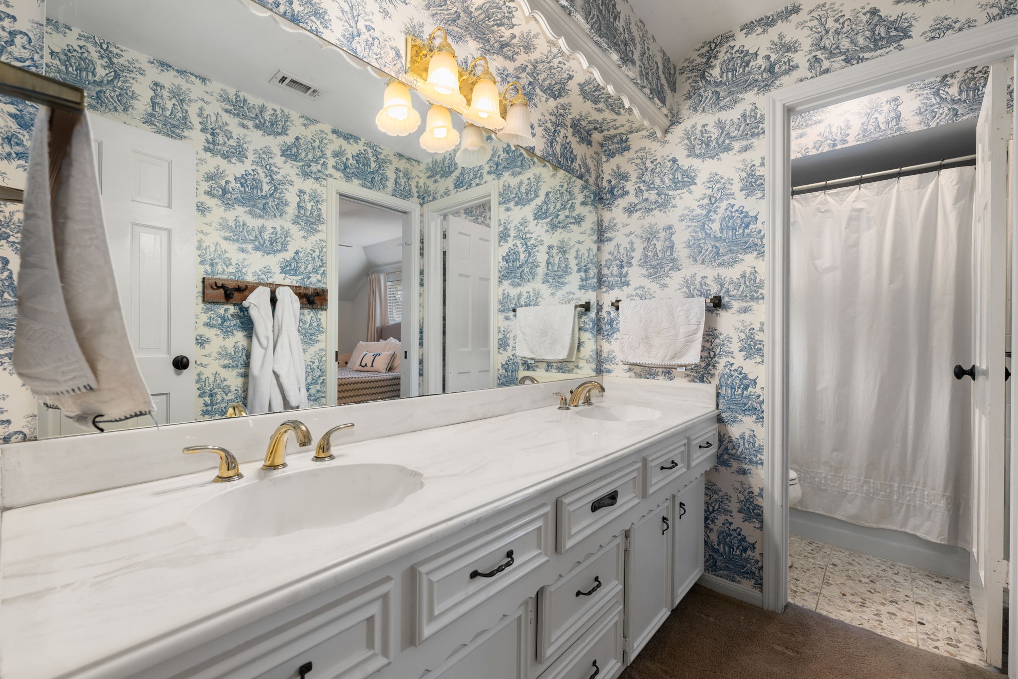 5114 Pebble Springs Drive Property Photo 30
