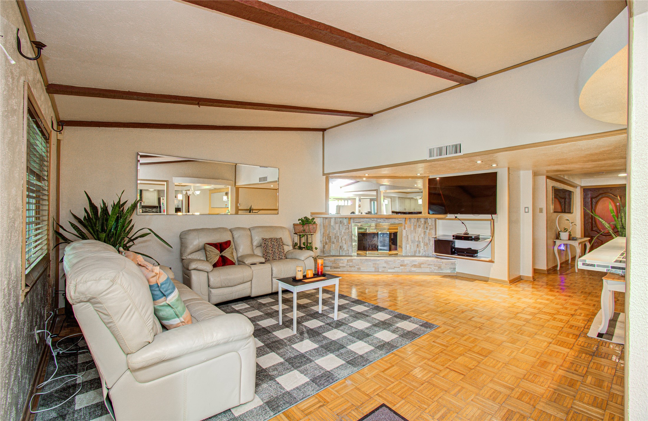 16603 Great Glen Drive Property Photo 8
