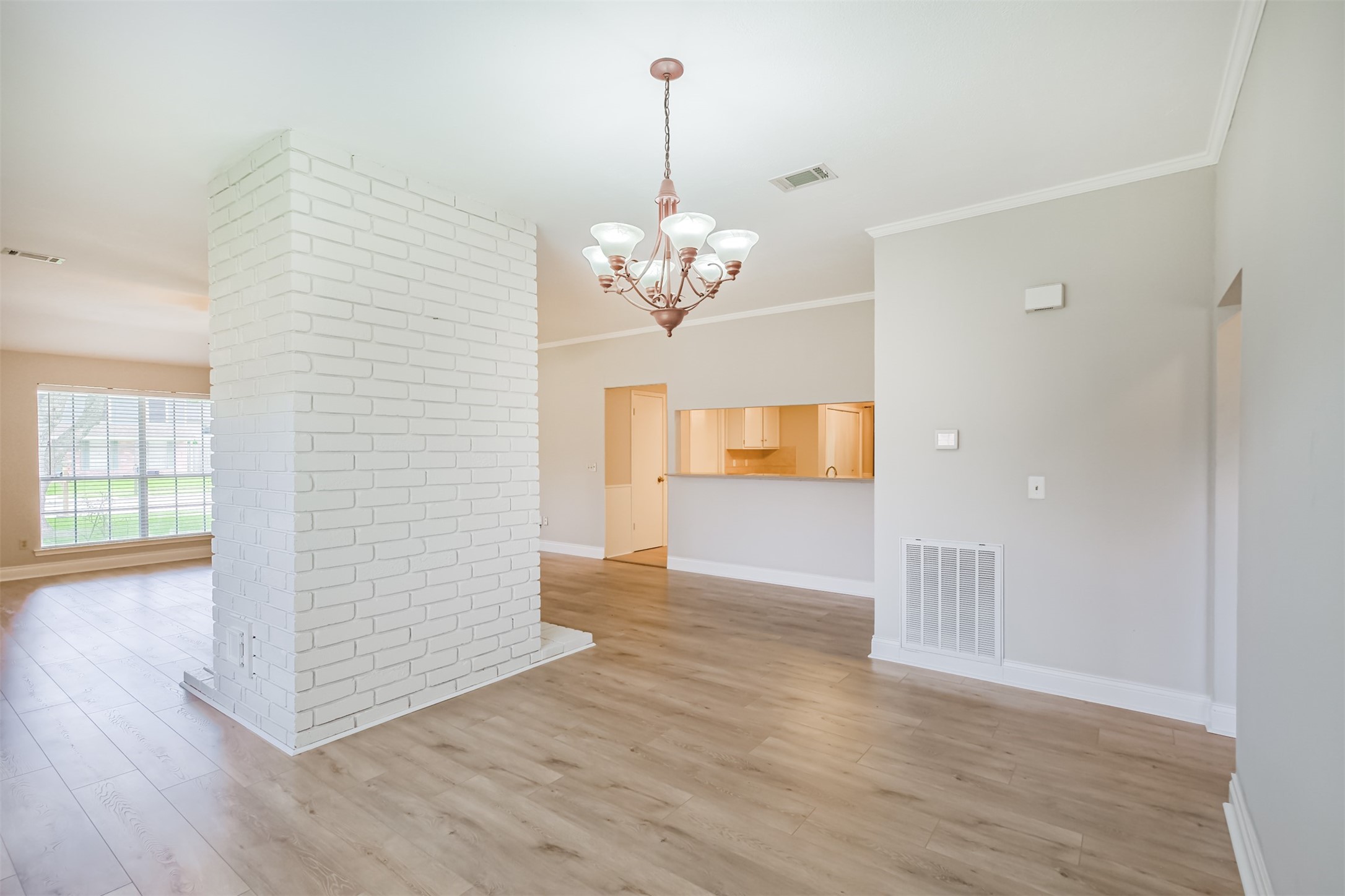 2315 Cunningham Drive Property Photo 6