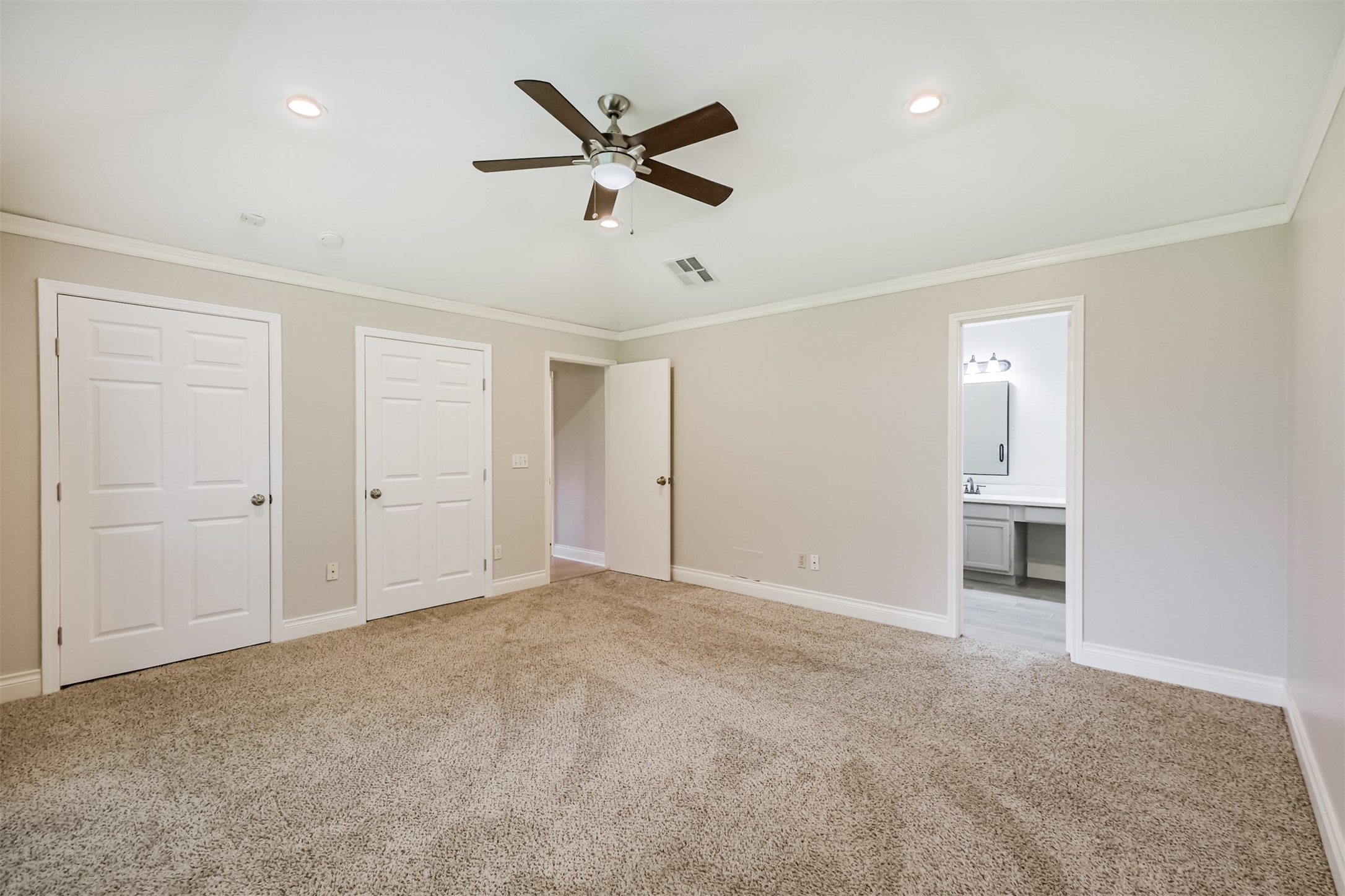 2315 Cunningham Drive Property Photo 11