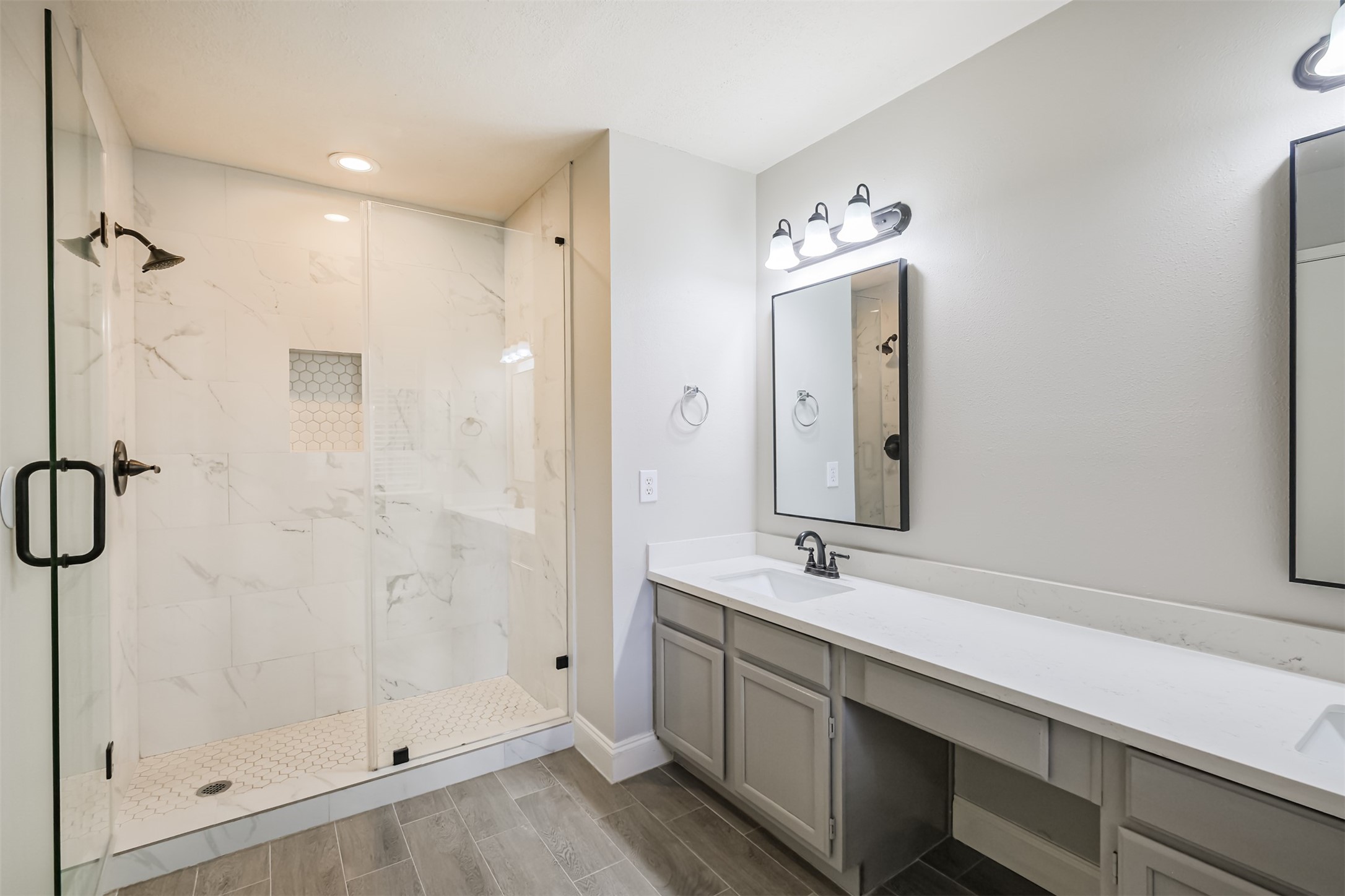 2315 Cunningham Drive Property Photo 14