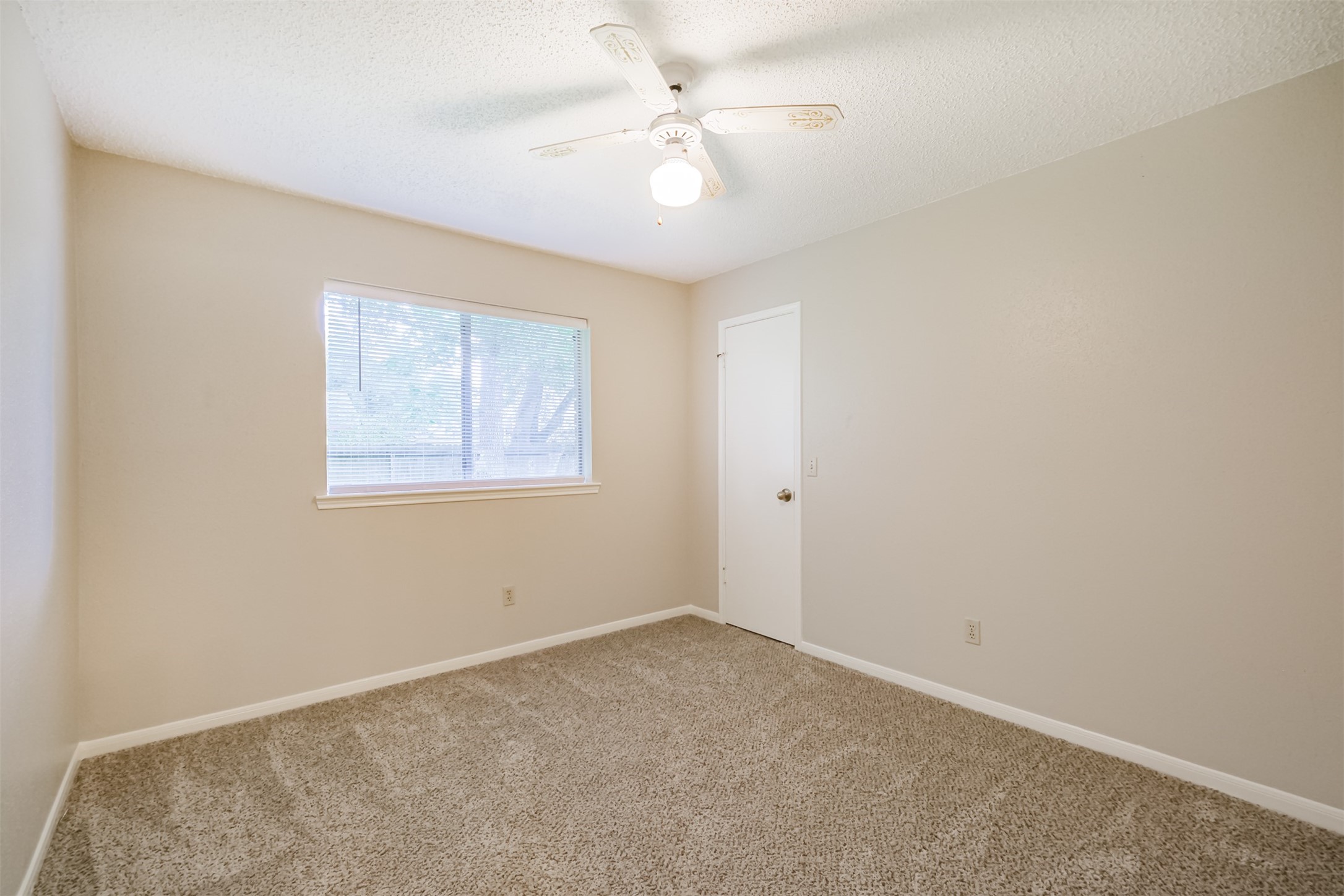 2315 Cunningham Drive Property Photo 15