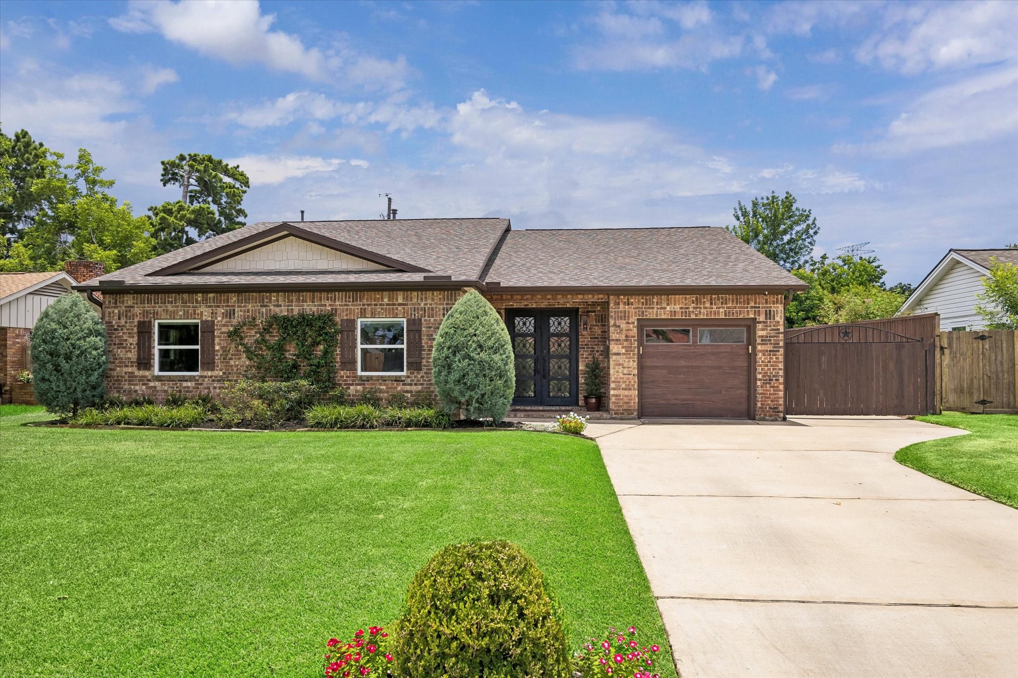 4211 Marlborough Drive Property Photo 1