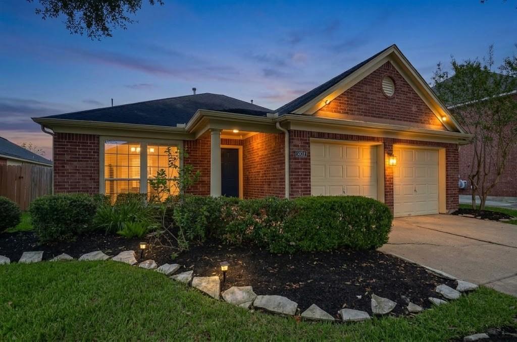 3831 Carters Lake Drive, Richmond Tx 77406 Property Photo 3