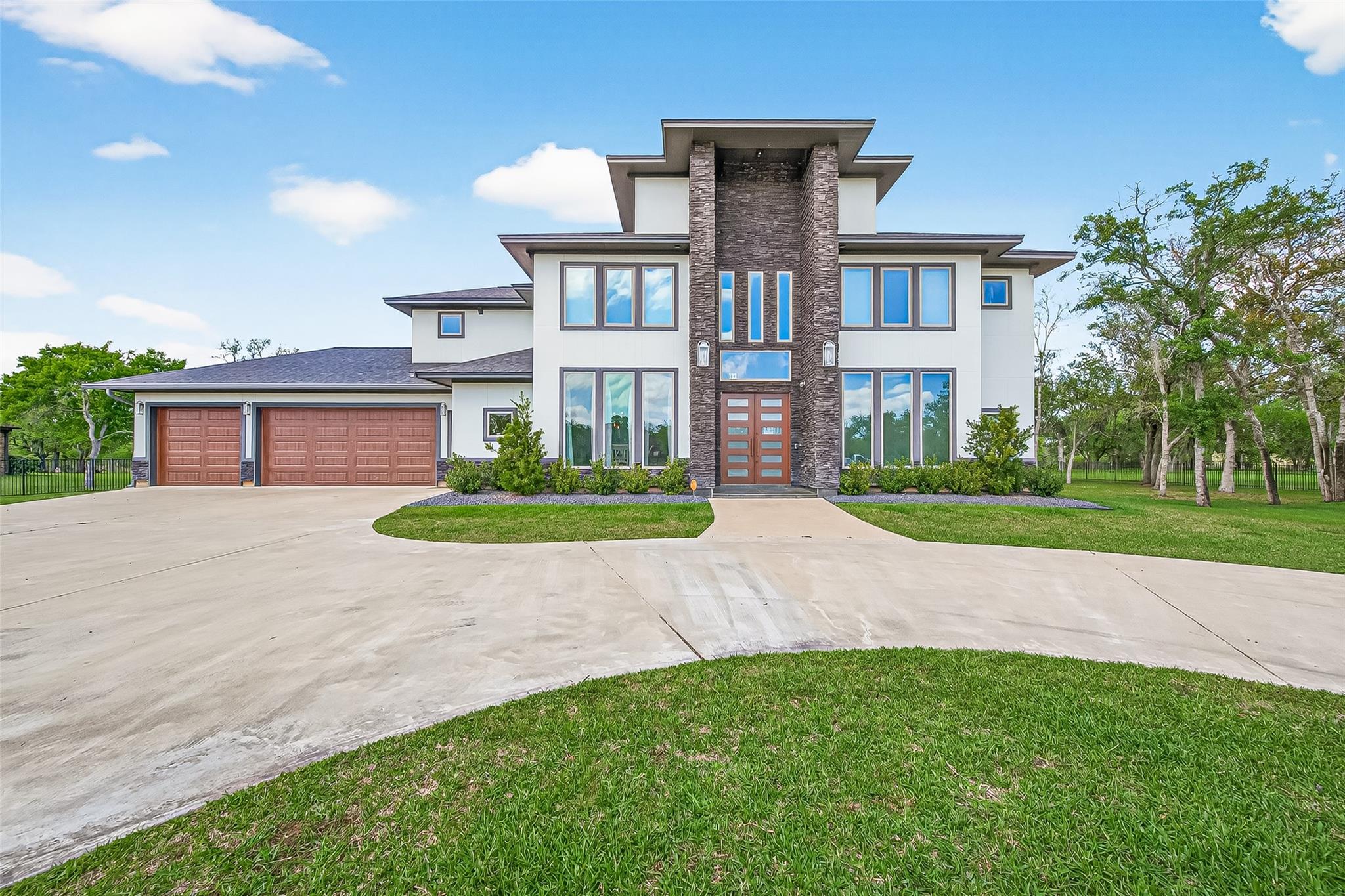 31734 Bayou Bend, Richwood Tx 77515 Property Photo 4