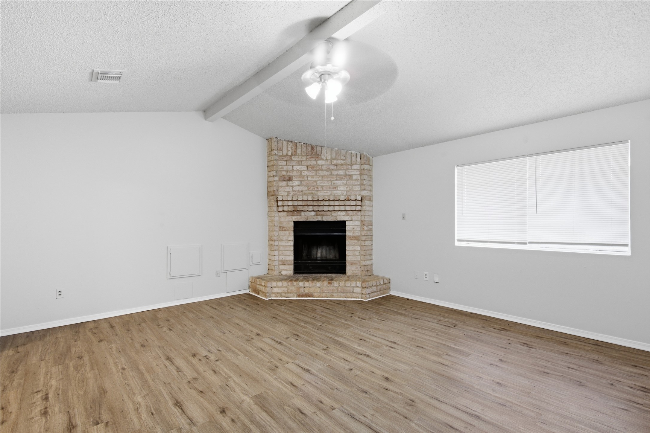 18214 Almonte Lane Property Photo 3