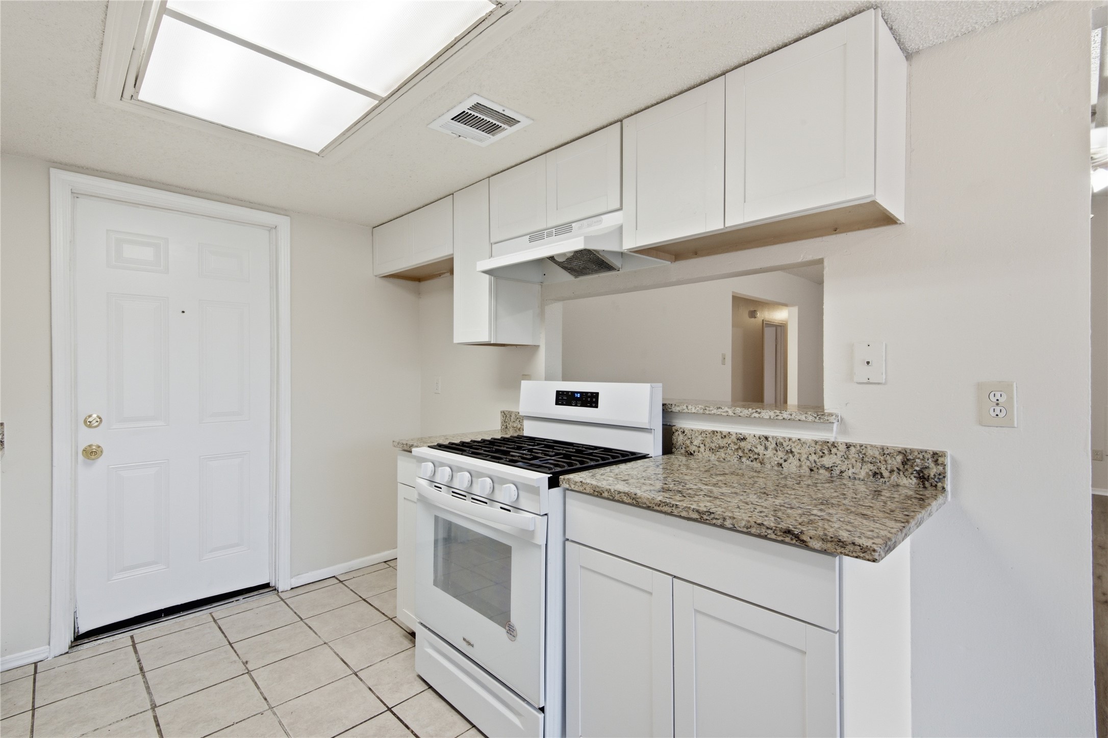 18214 Almonte Lane Property Photo 7