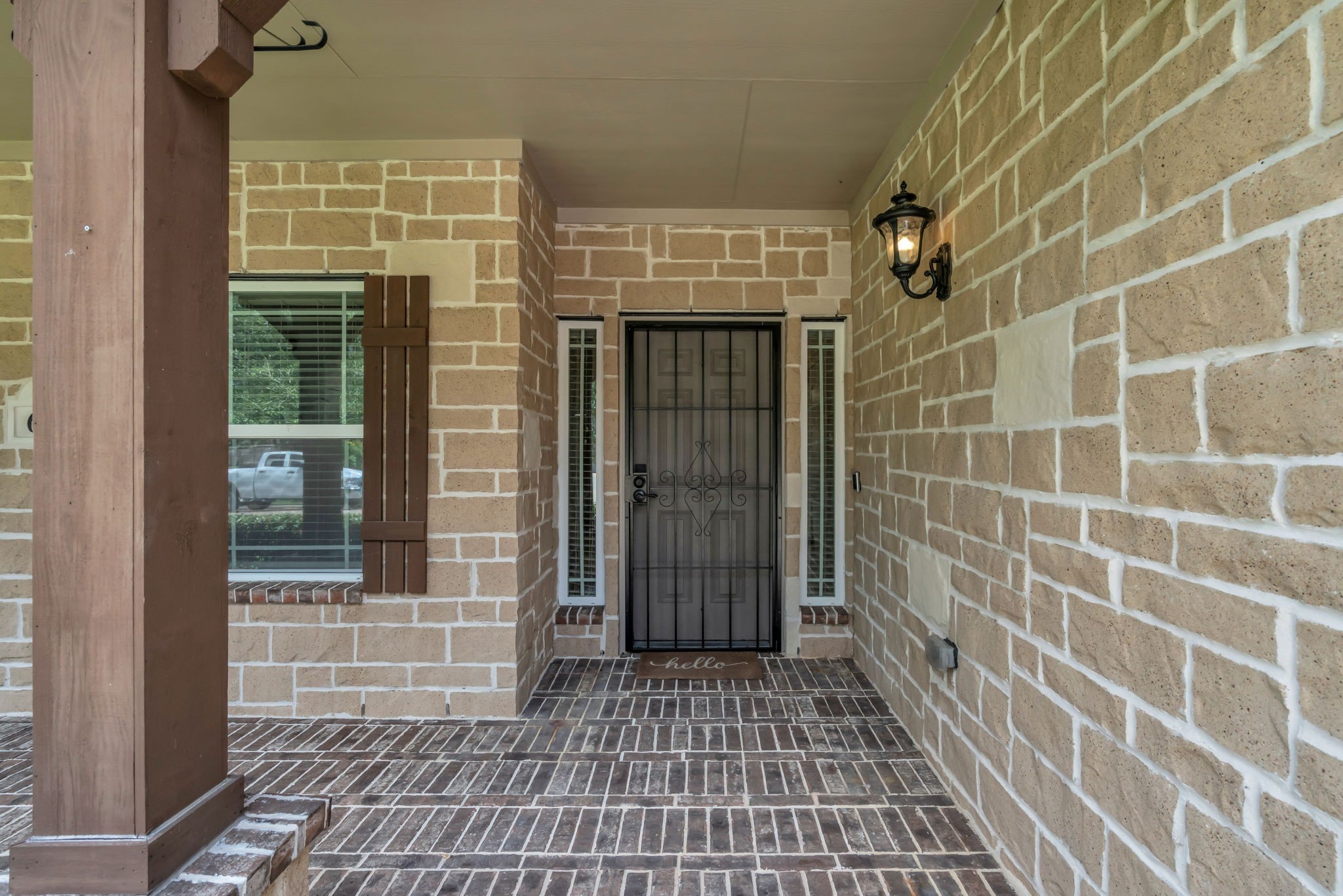 604 Foxmeadow Lane Property Photo 2