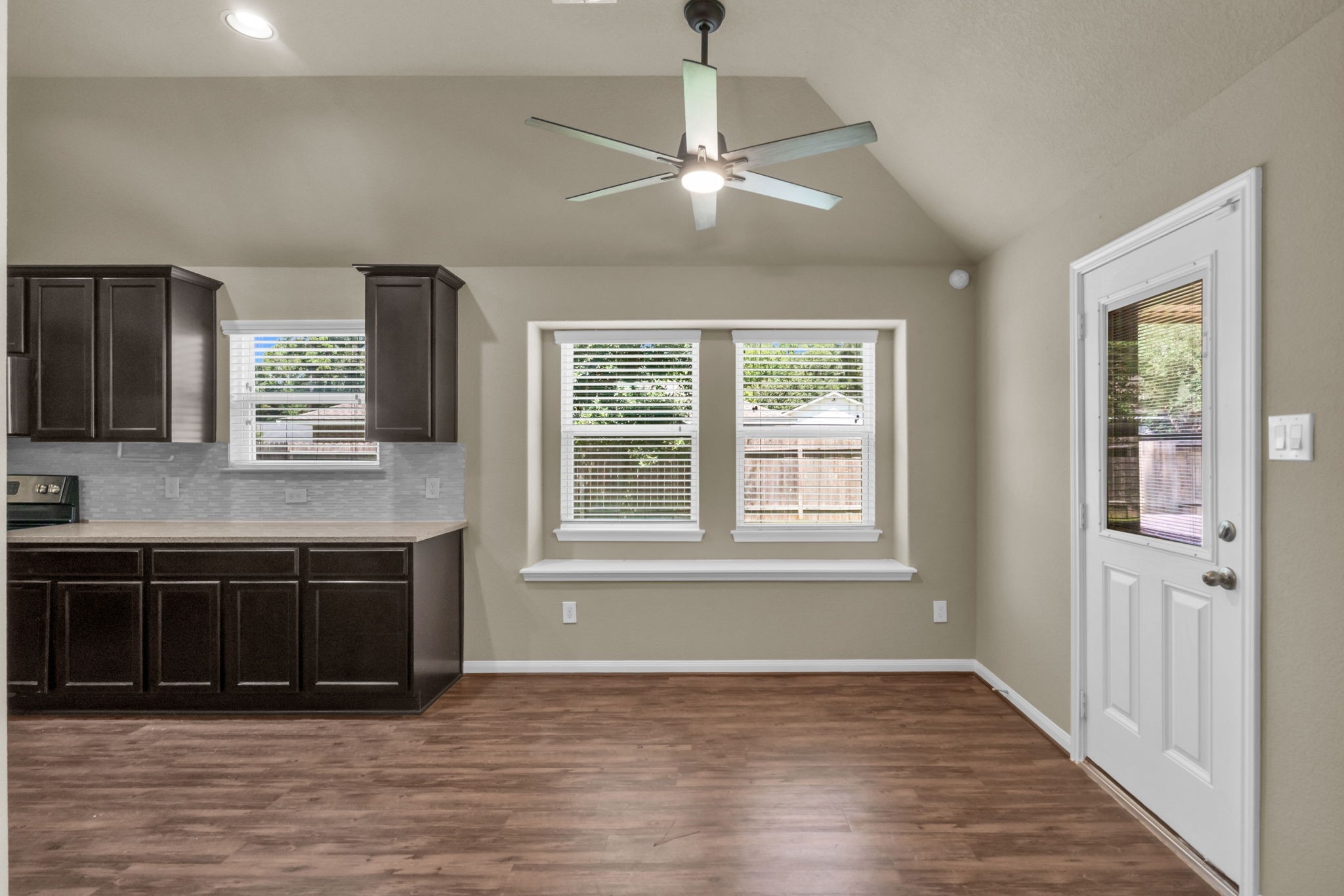 604 Foxmeadow Lane Property Photo 11