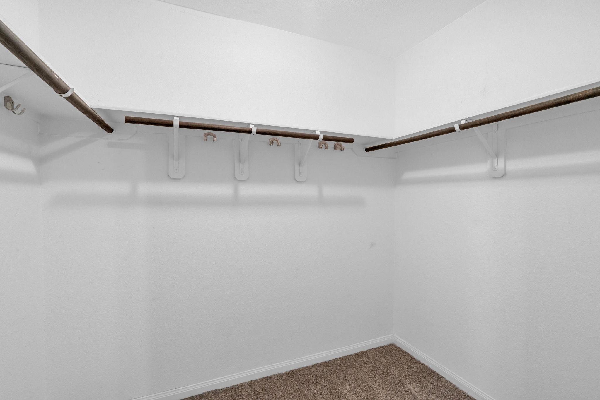 604 Foxmeadow Lane Property Photo 19