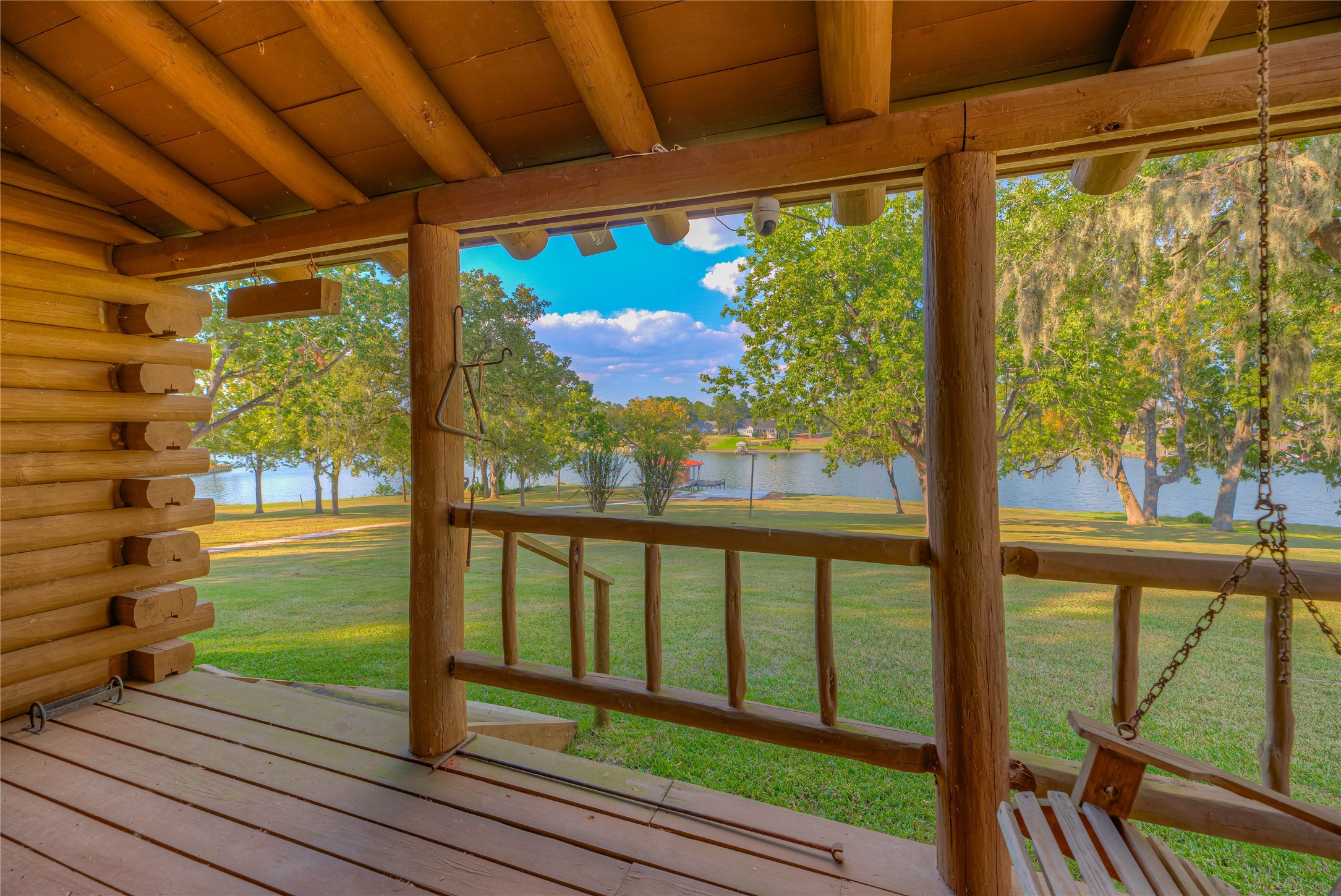 185 Country Lane Property Photo 7