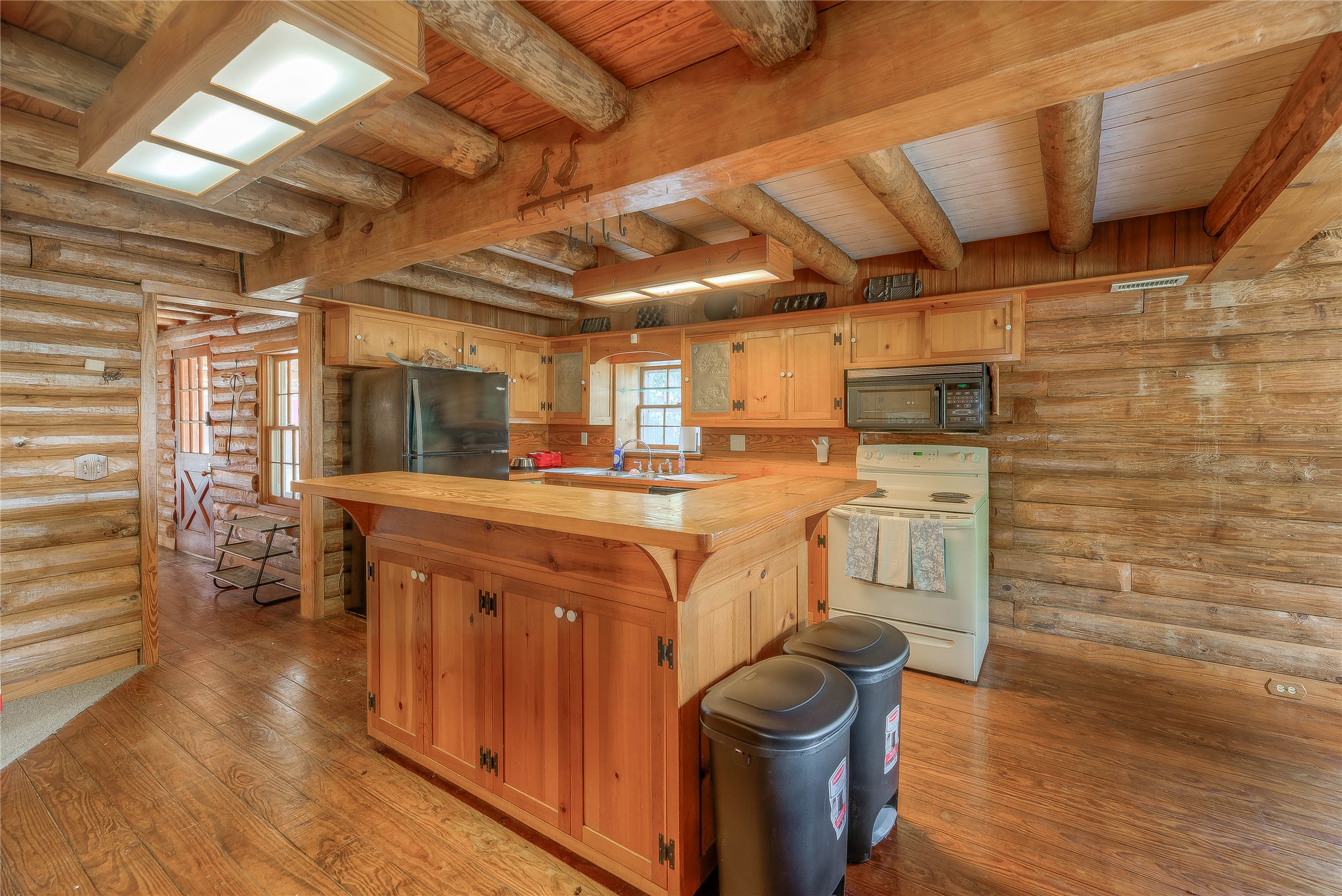 185 Country Lane Property Photo 13