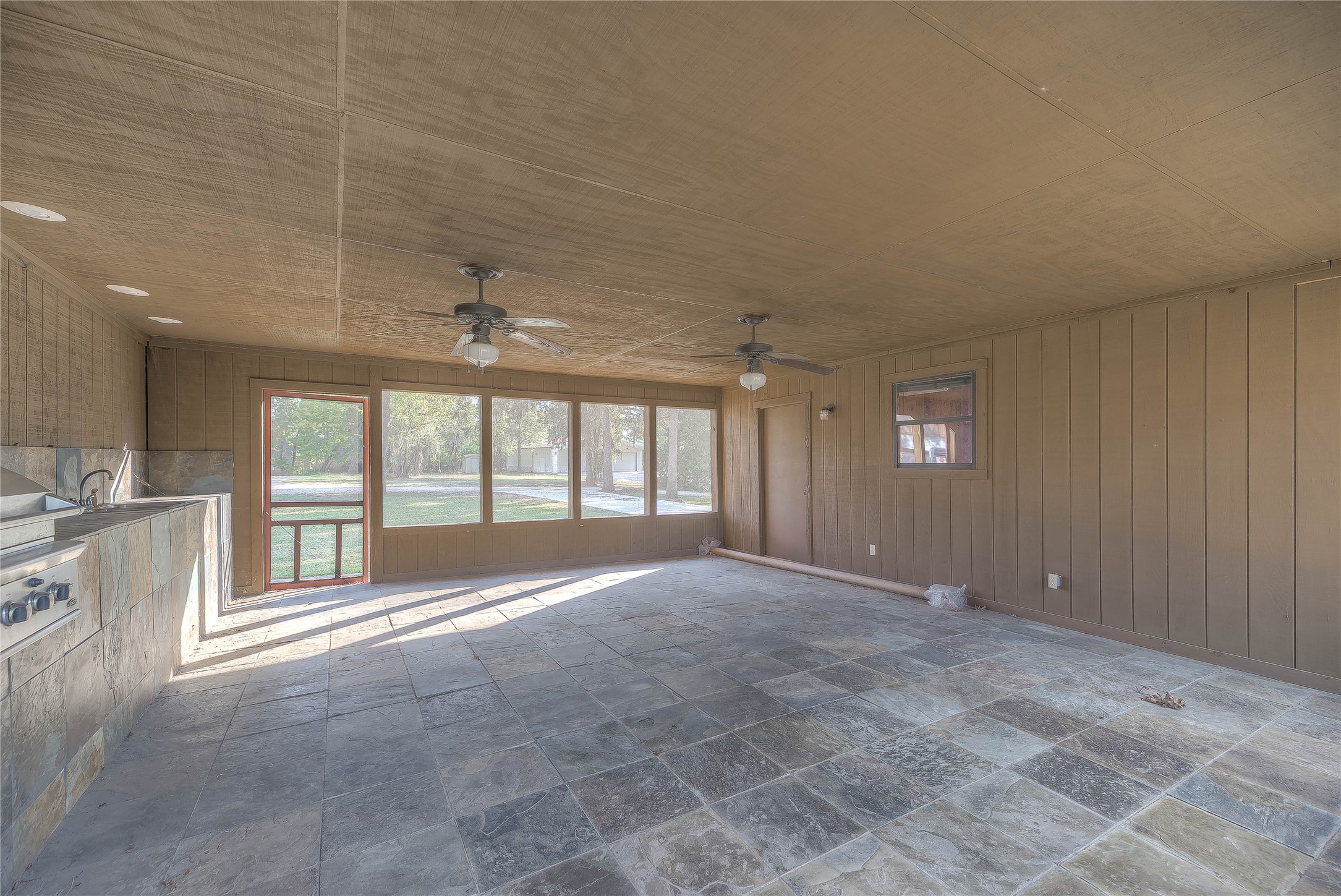 185 Country Lane Property Photo 29