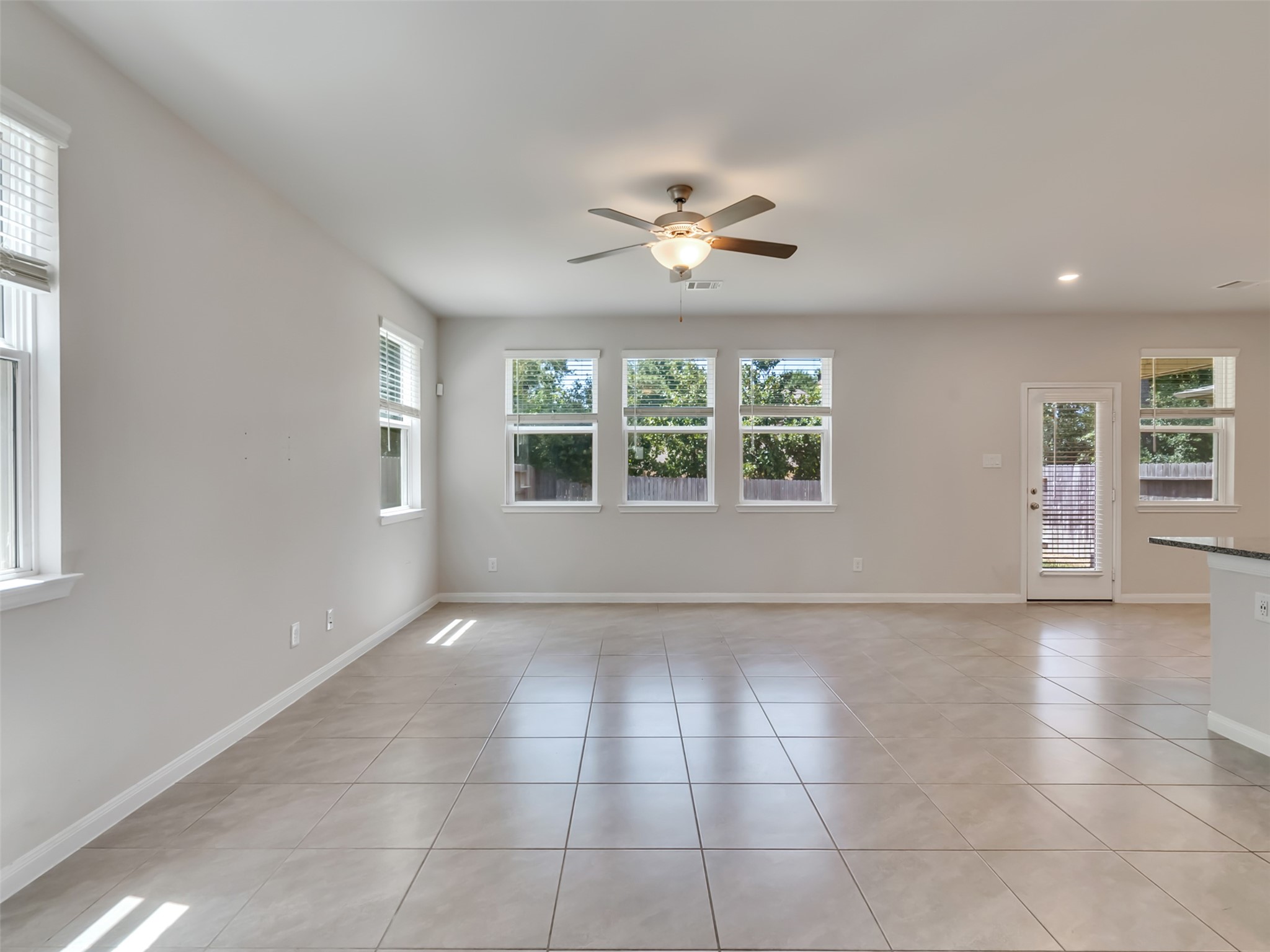 7087 Silverleaf Oak Street Property Photo 9