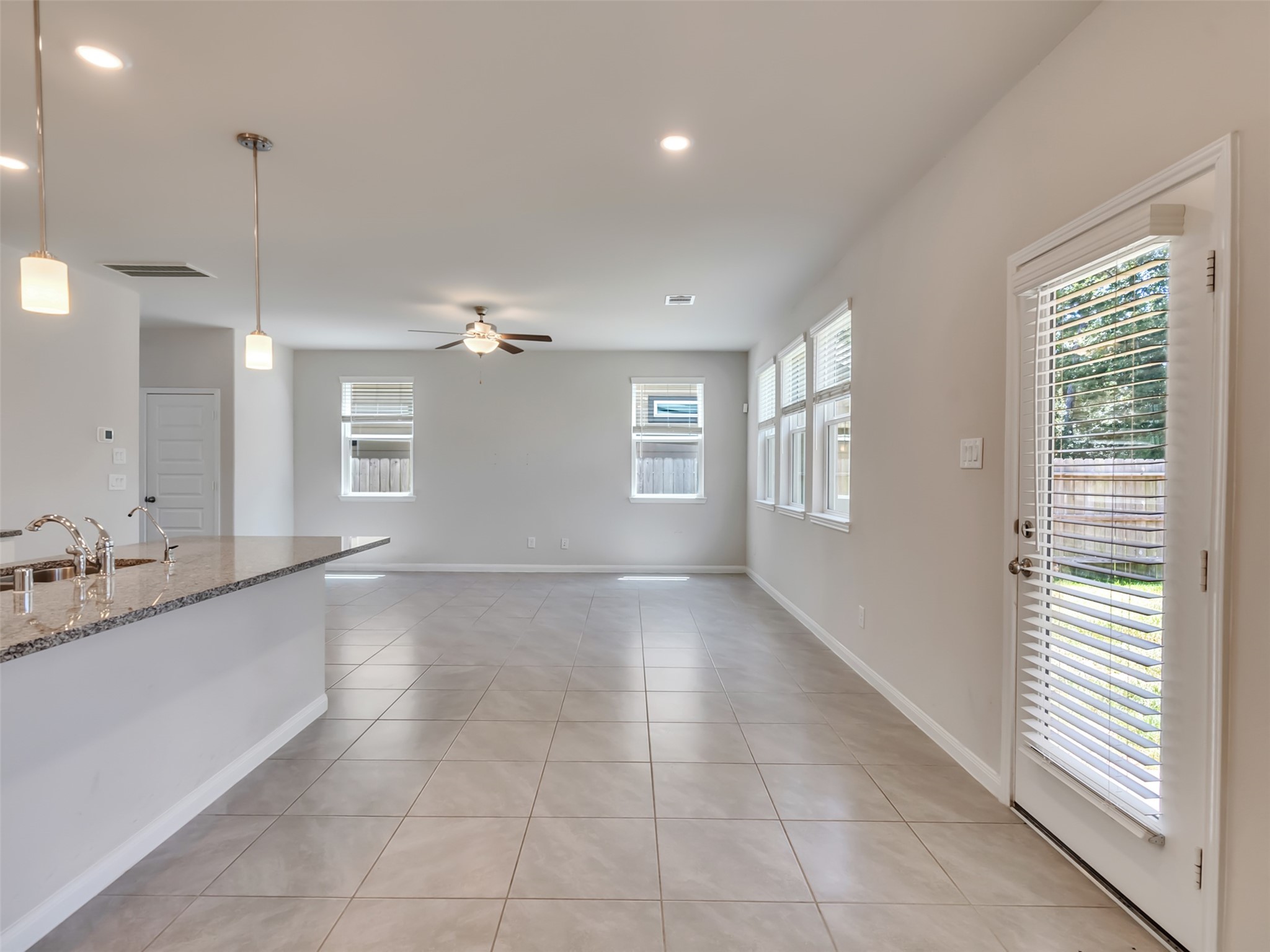 7087 Silverleaf Oak Street Property Photo 10