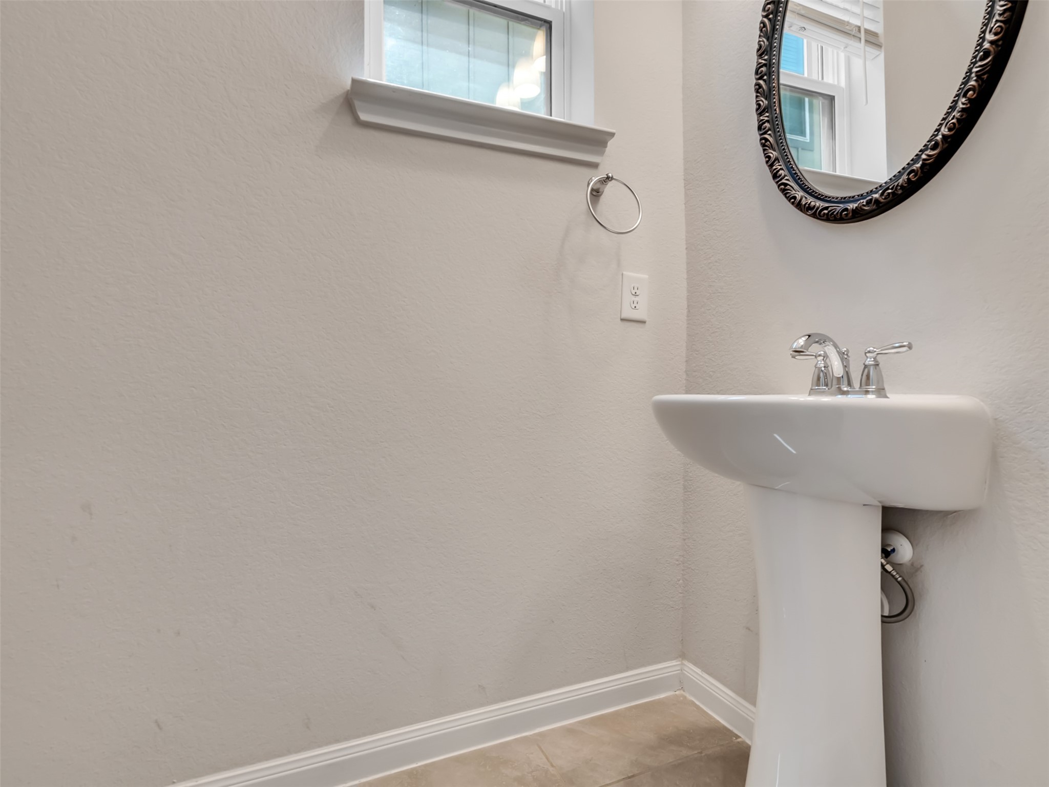 7087 Silverleaf Oak Street Property Photo 12