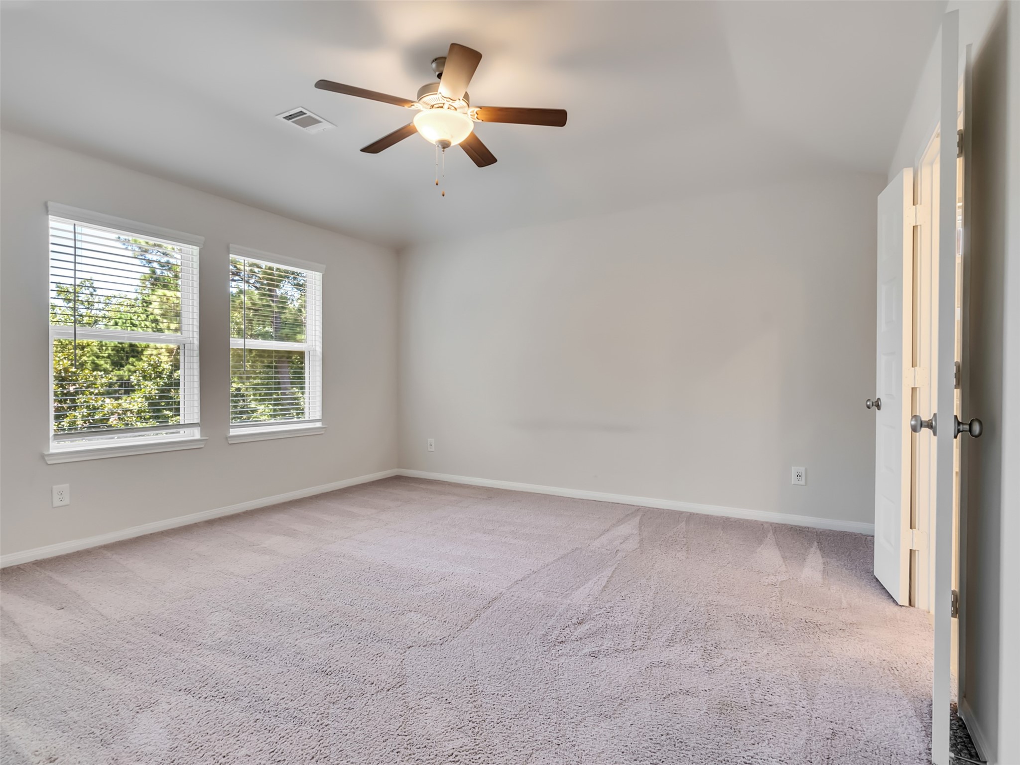 7087 Silverleaf Oak Street Property Photo 16