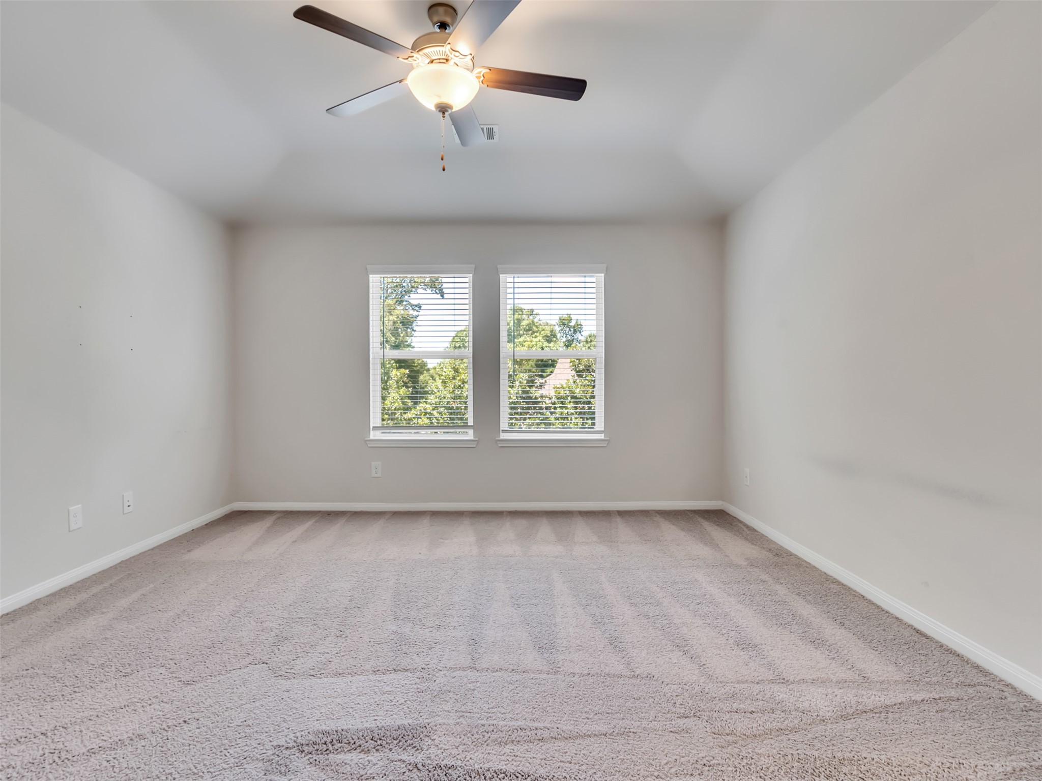 7087 Silverleaf Oak Street Property Photo 18