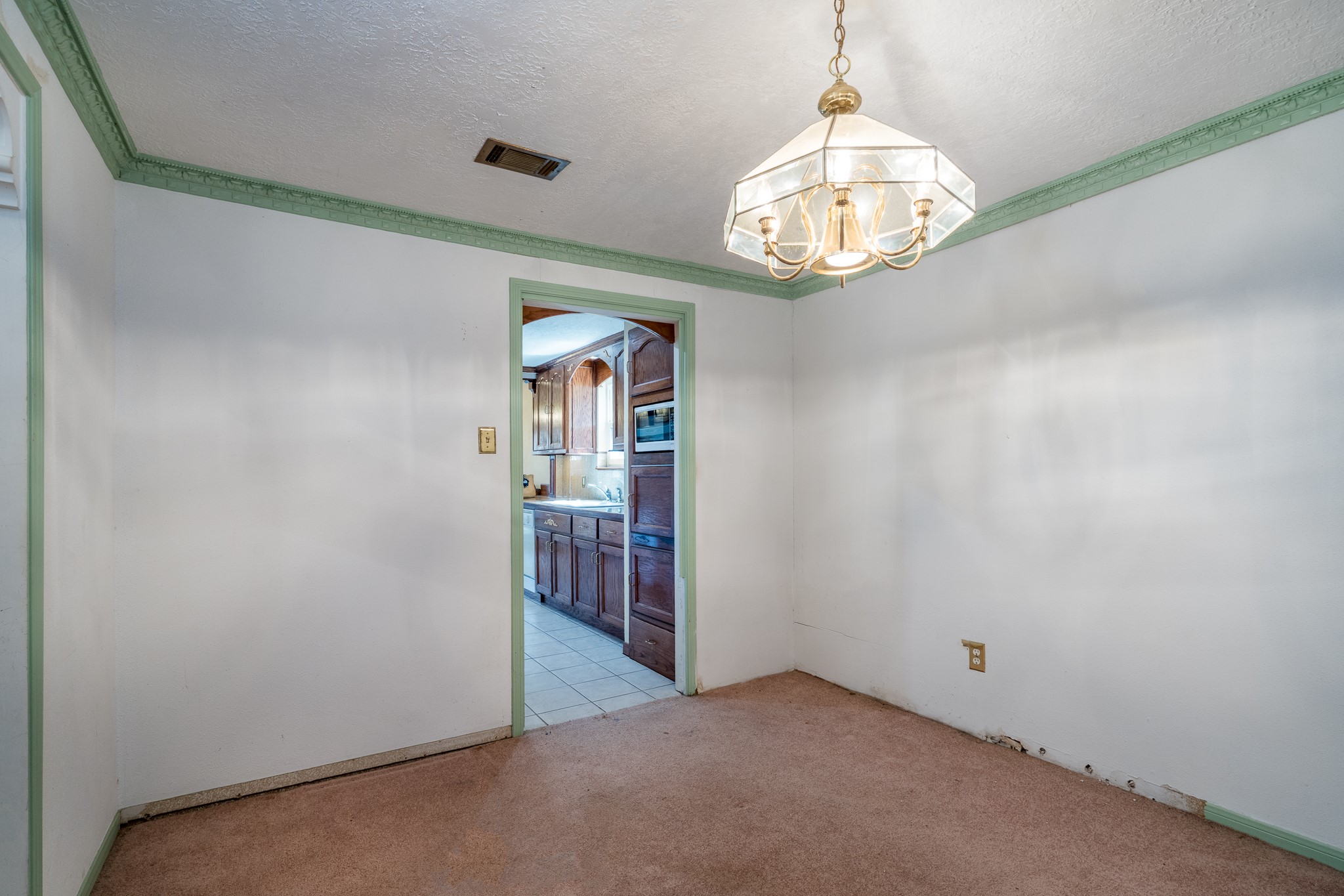 2015 Round Lake Drive Property Photo 9