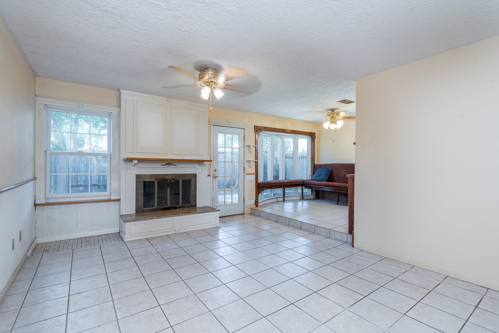 2015 Round Lake Drive Property Photo 11