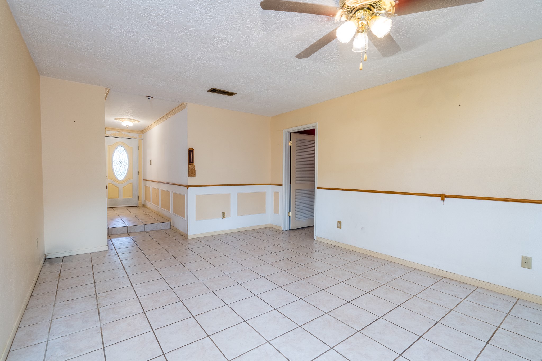 2015 Round Lake Drive Property Photo 13