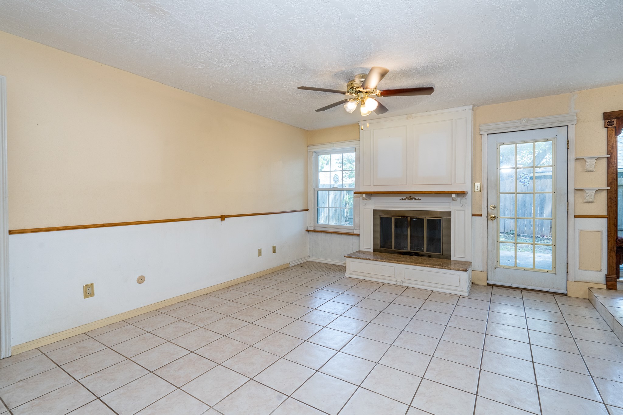 2015 Round Lake Drive Property Photo 14