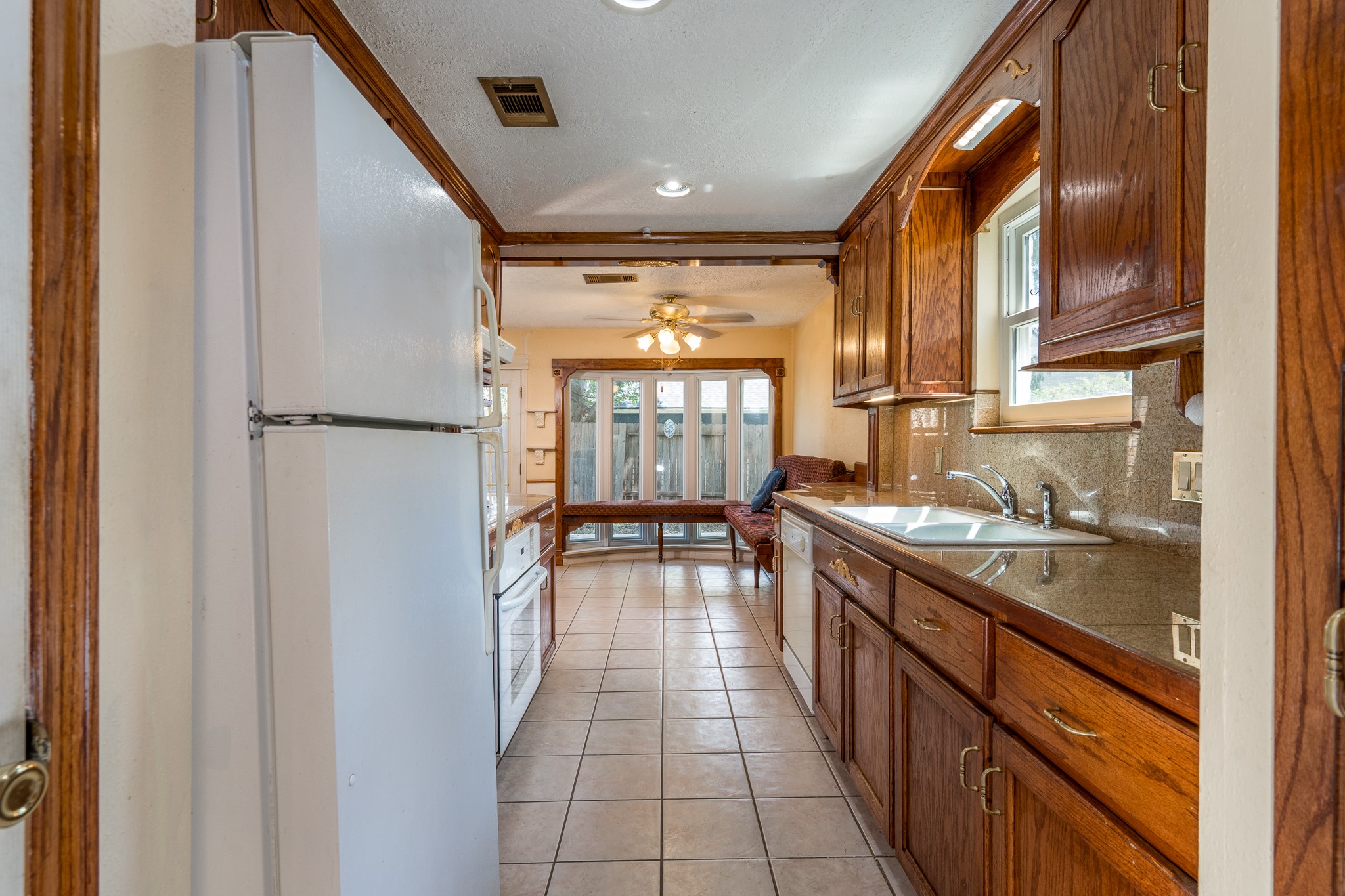 2015 Round Lake Drive Property Photo 18