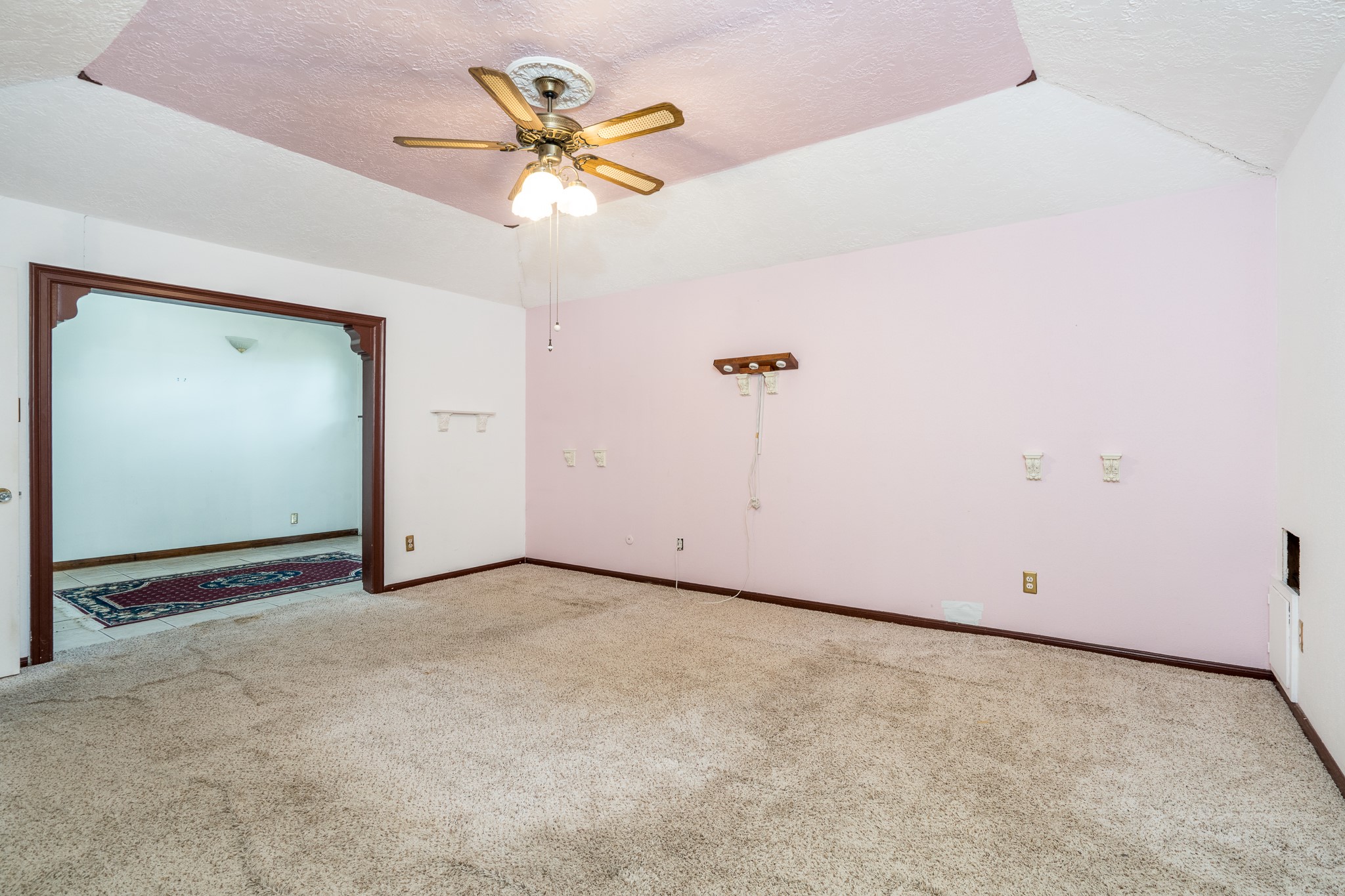 2015 Round Lake Drive Property Photo 24