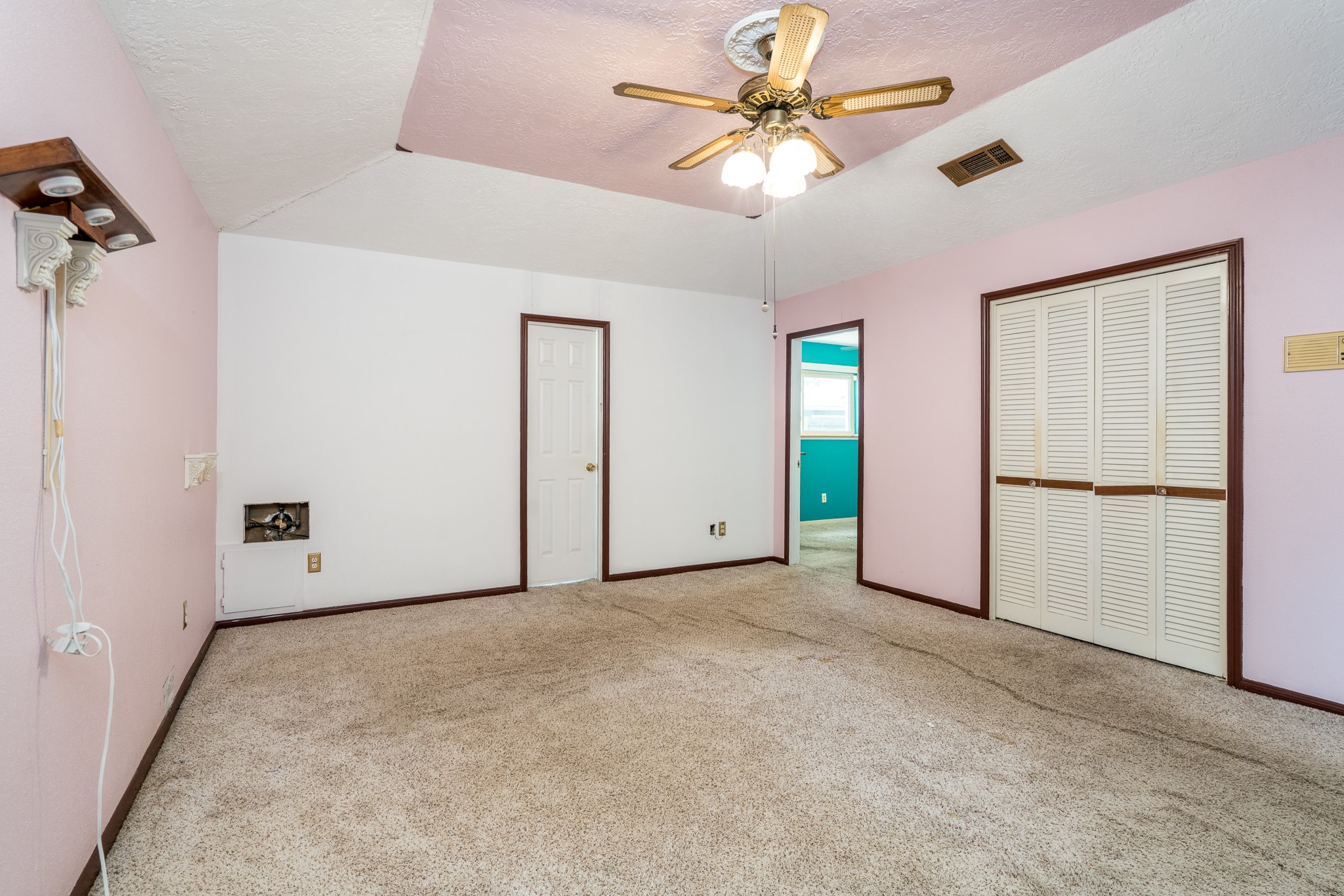 2015 Round Lake Drive Property Photo 25