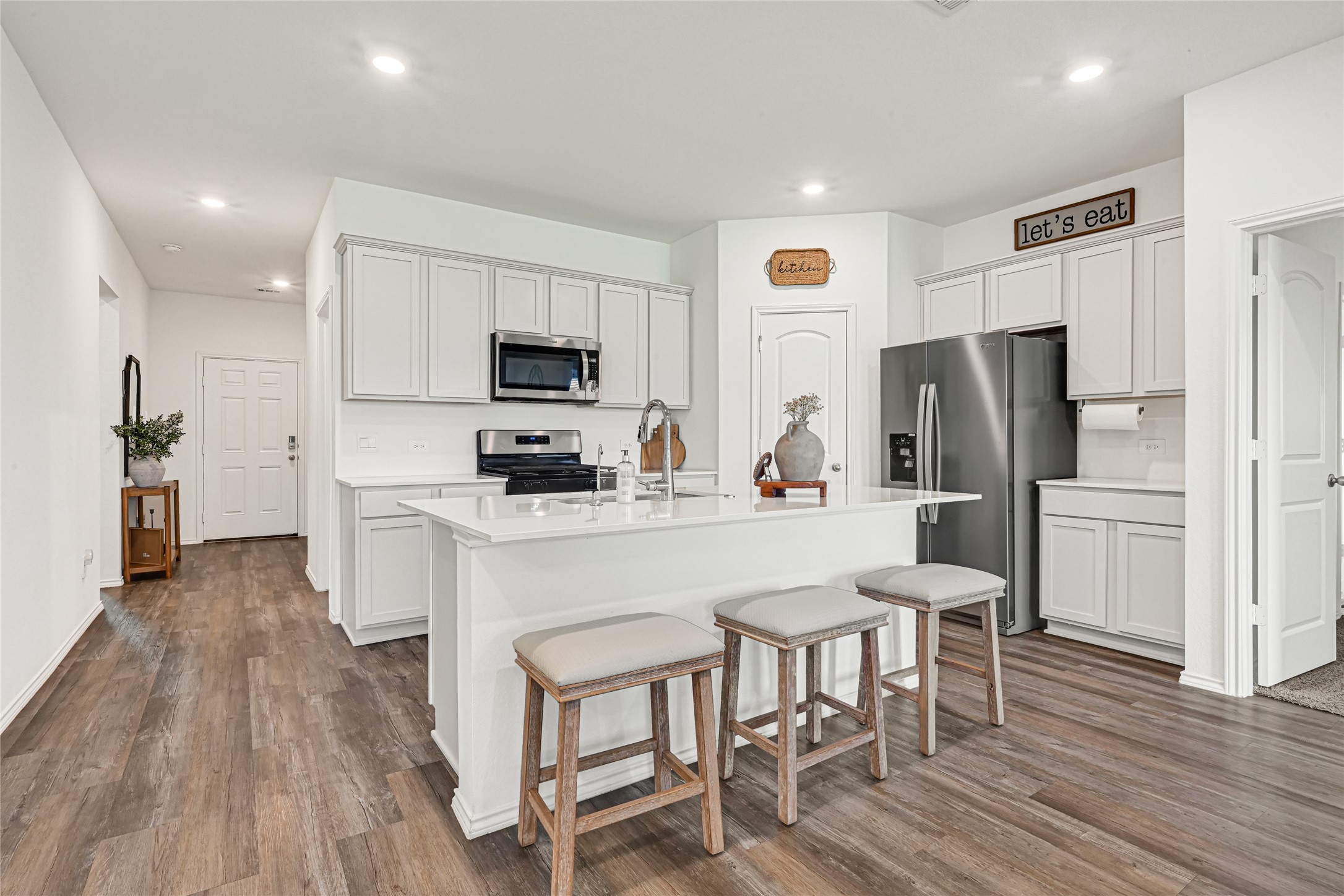 210 Coral Drift Court Property Photo 10
