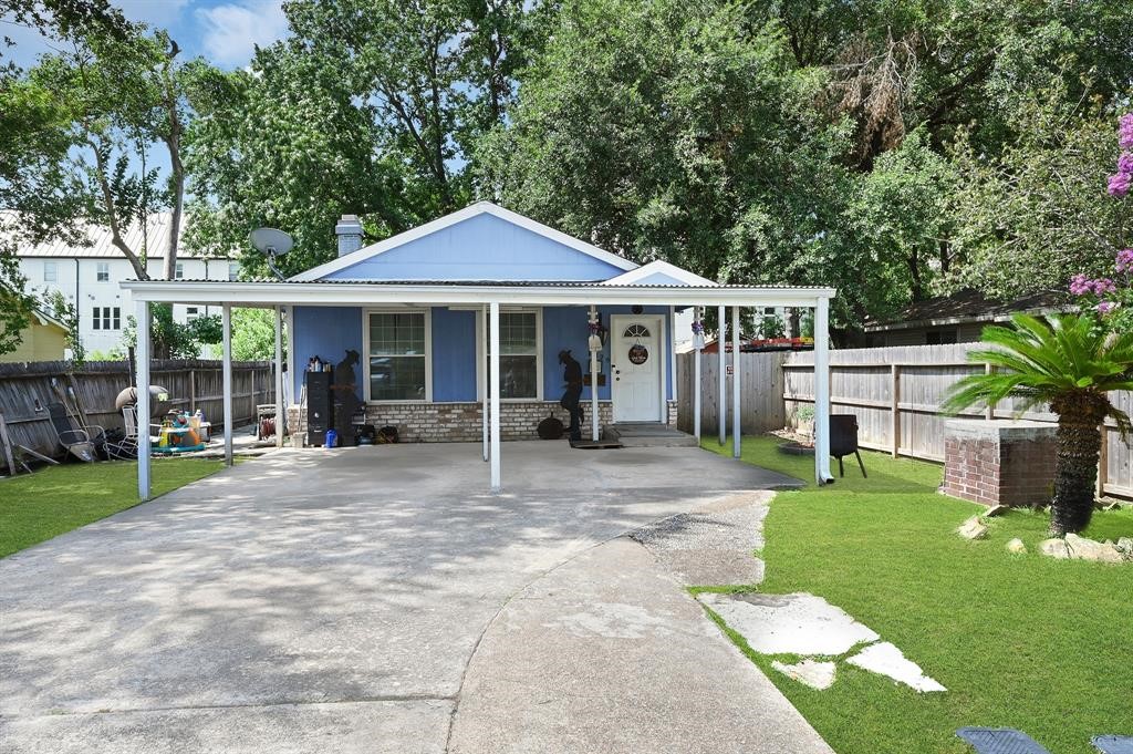 8829 Carousel Lane Property Photo 1