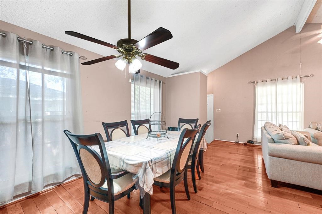 8829 Carousel Lane Property Photo 5
