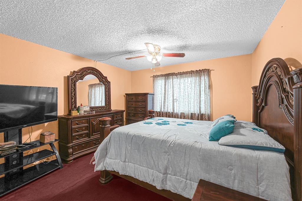 8829 Carousel Lane Property Photo 12