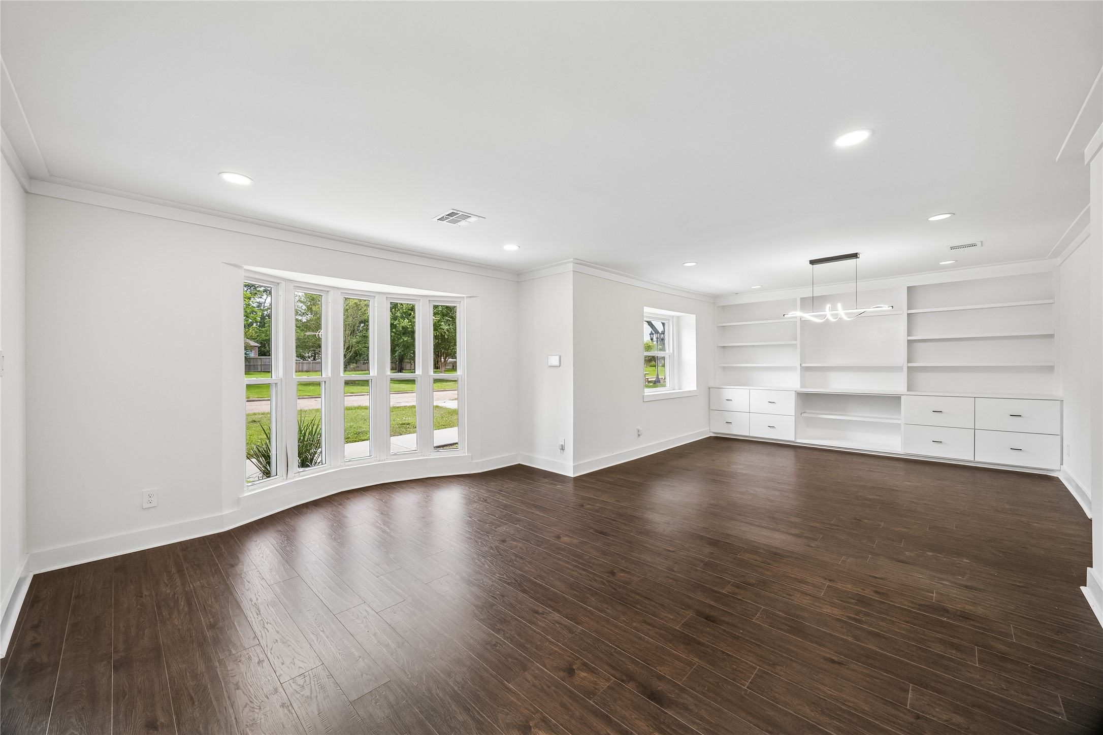 17922 Rolling Creek Drive Property Photo 4