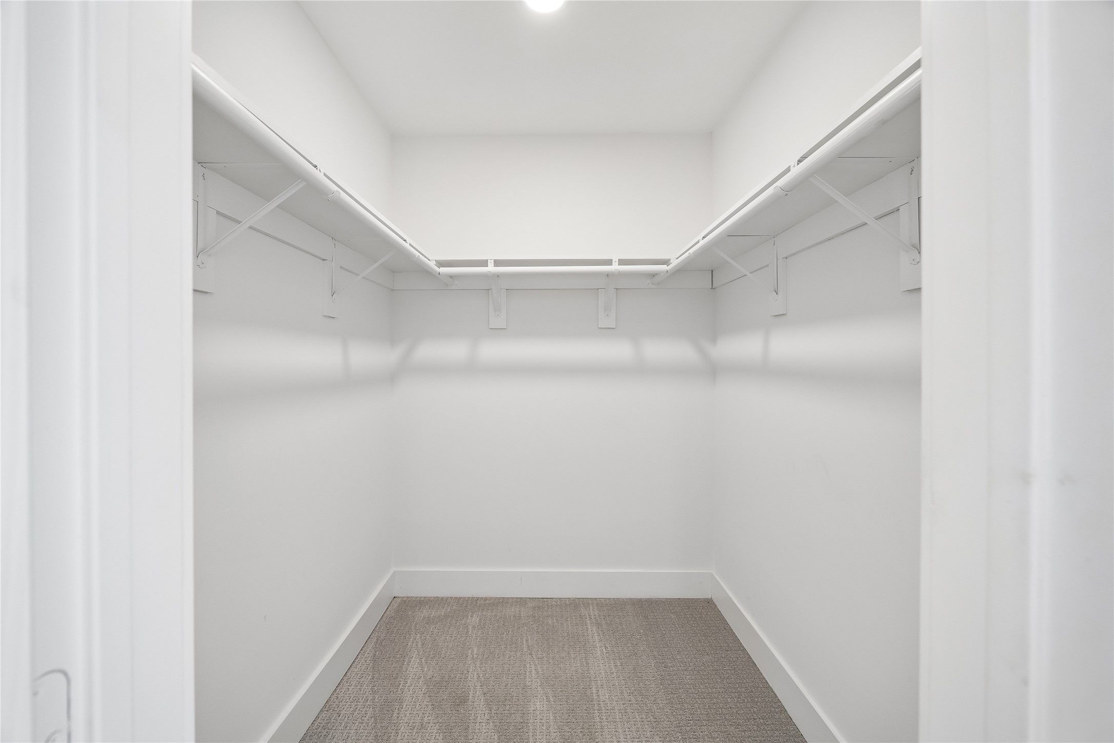 17922 Rolling Creek Drive Property Photo 23