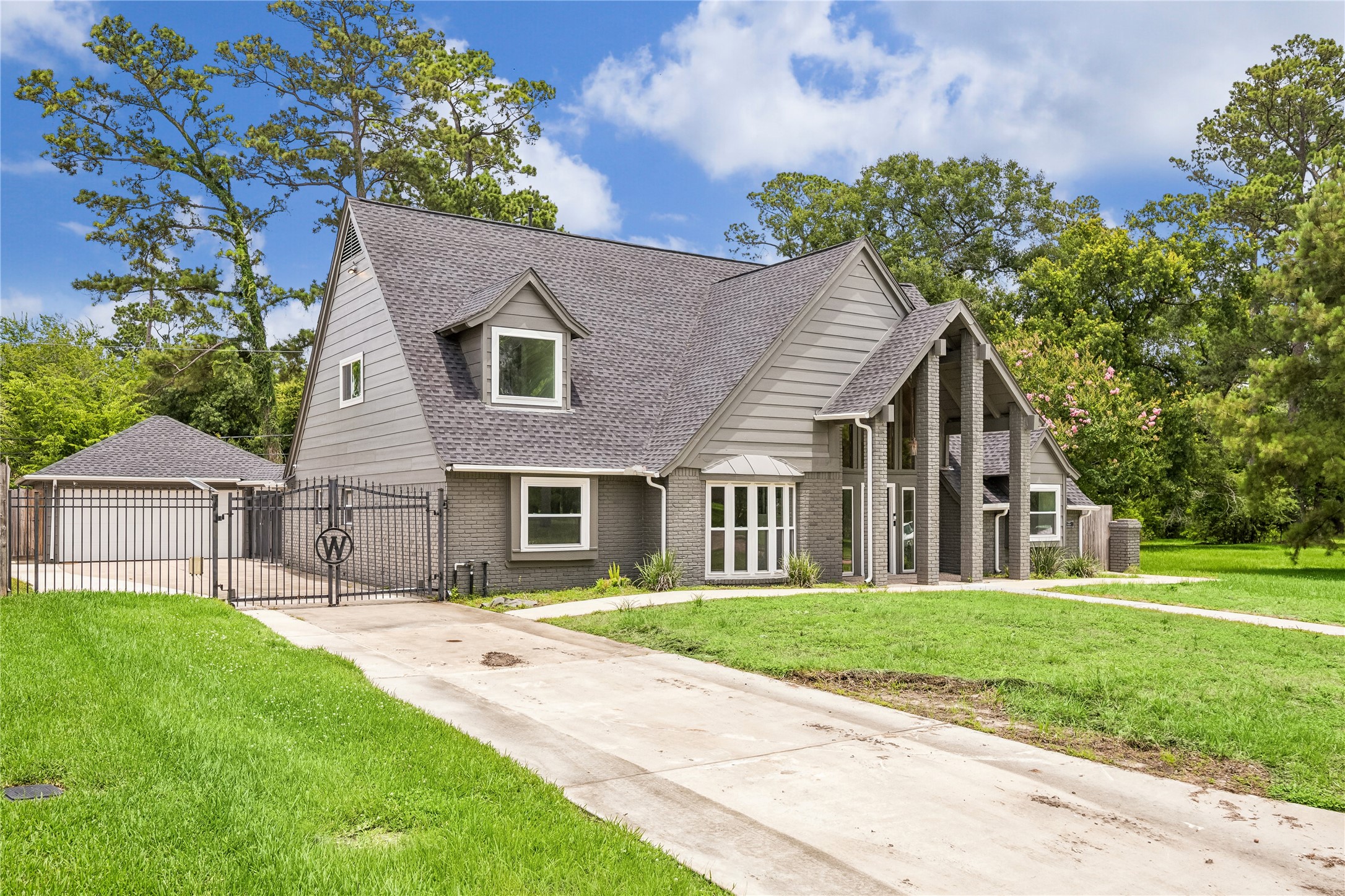 17922 Rolling Creek Drive Property Photo 32