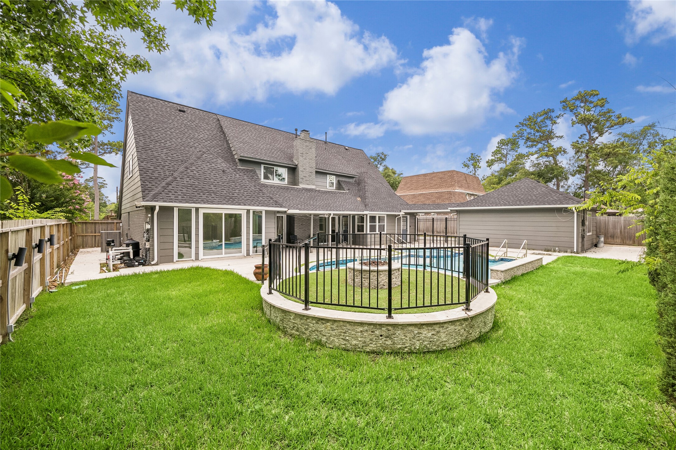 17922 Rolling Creek Drive Property Photo 36