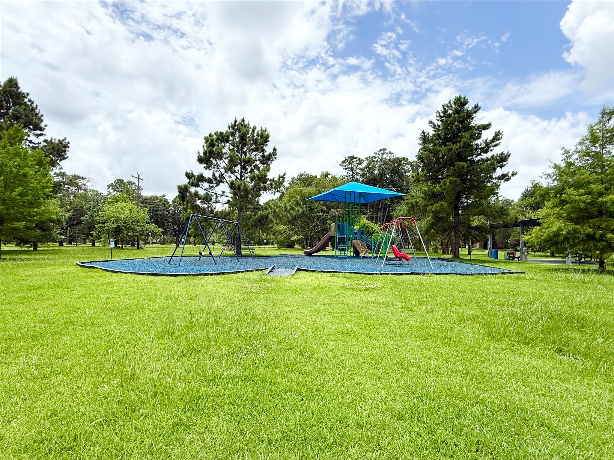 17922 Rolling Creek Drive Property Photo 39