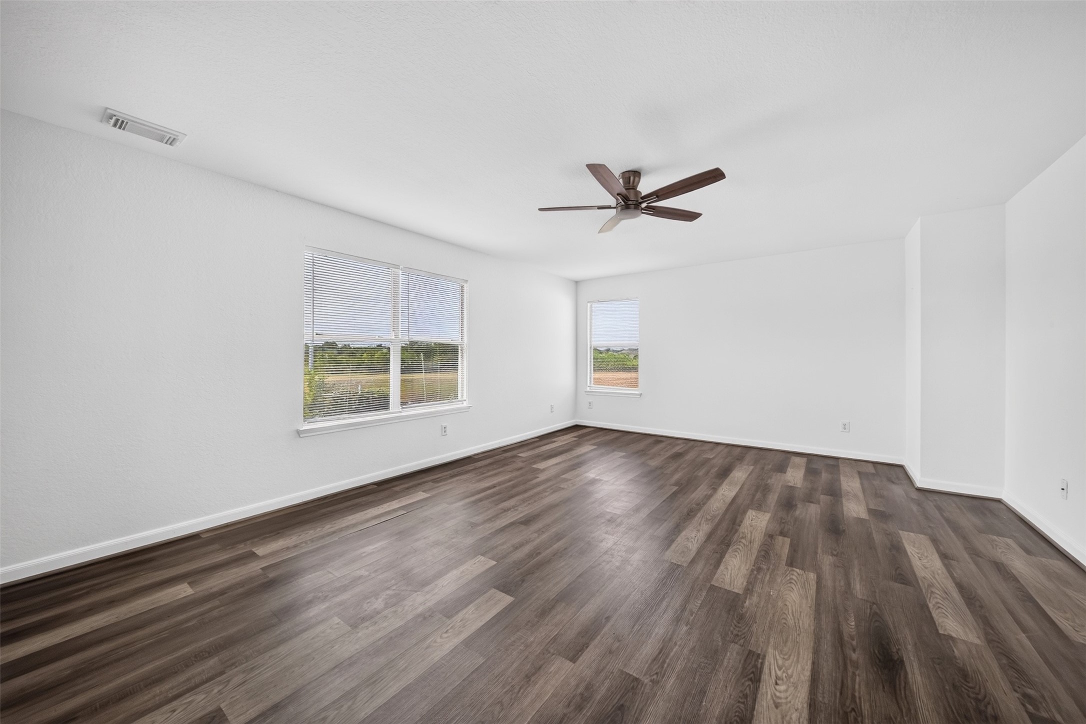 15435 Dillon Hill Circle Property Photo 14