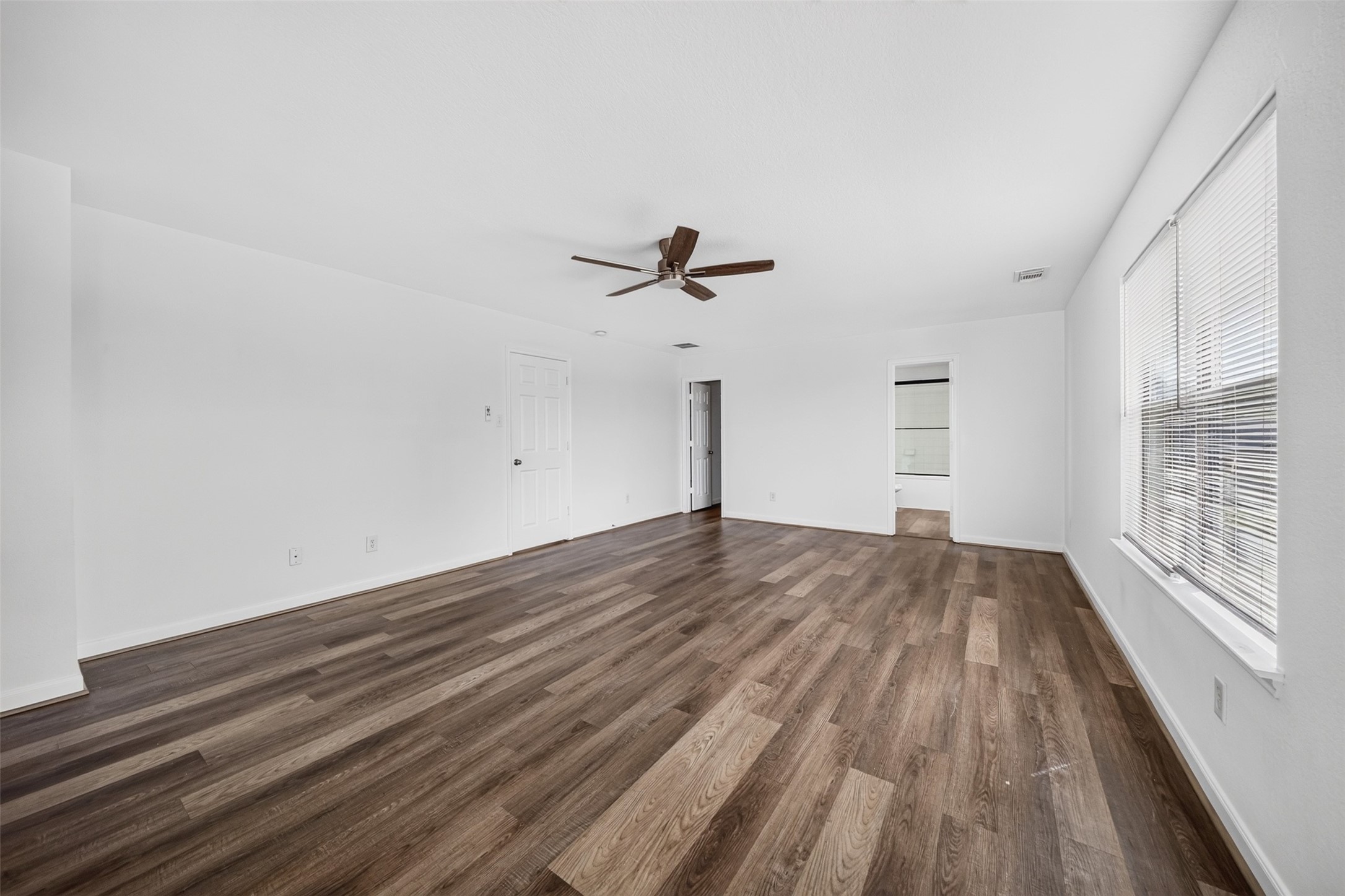 15435 Dillon Hill Circle Property Photo 15