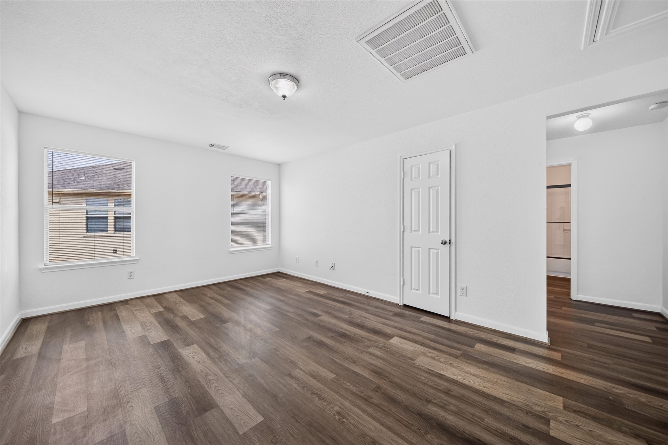 15435 Dillon Hill Circle Property Photo 17