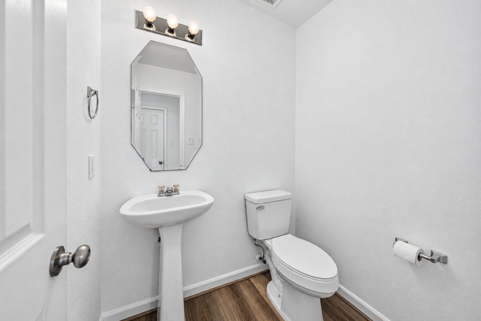 15435 Dillon Hill Circle Property Photo 28