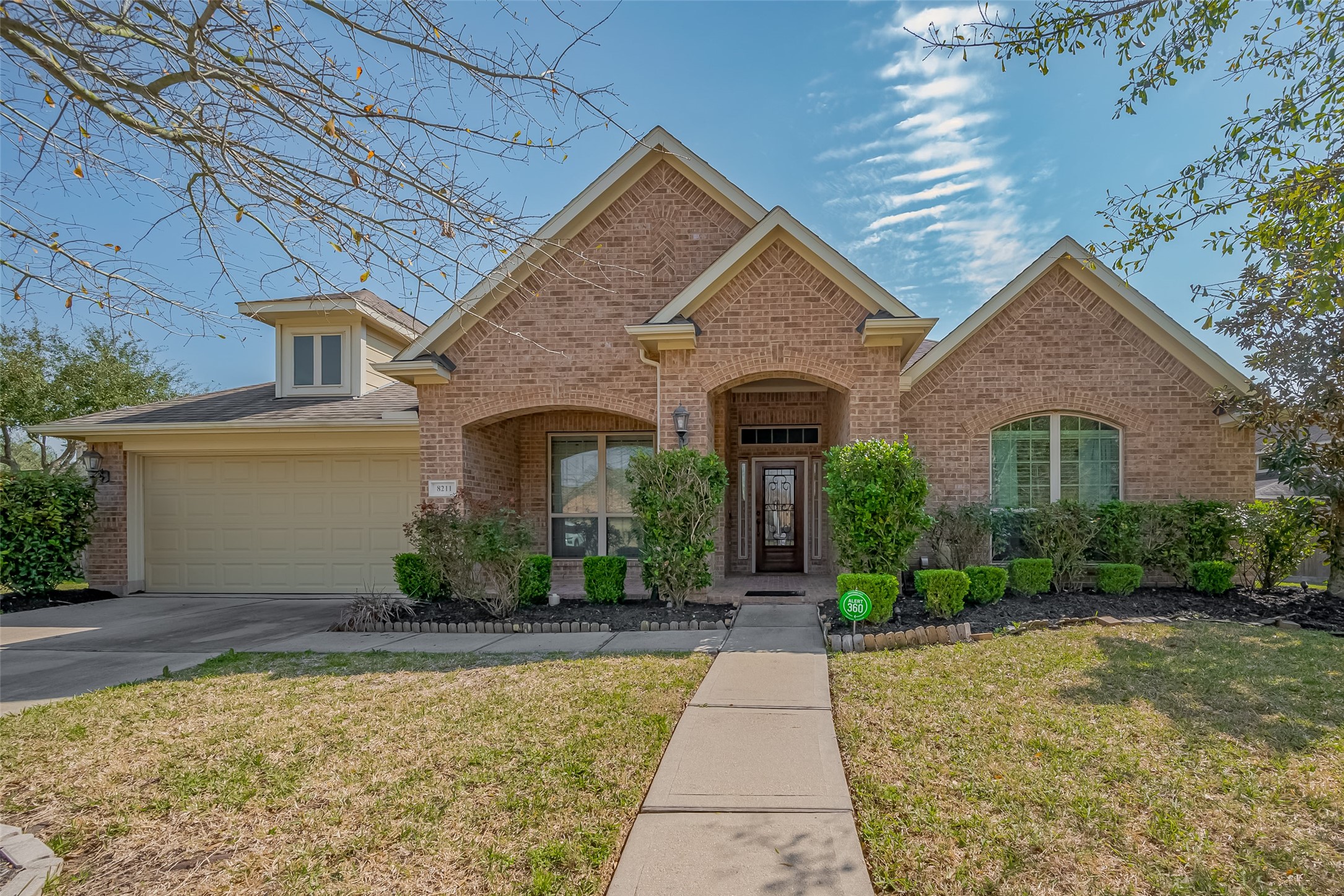 8211 Mattwood Drive Property Photo