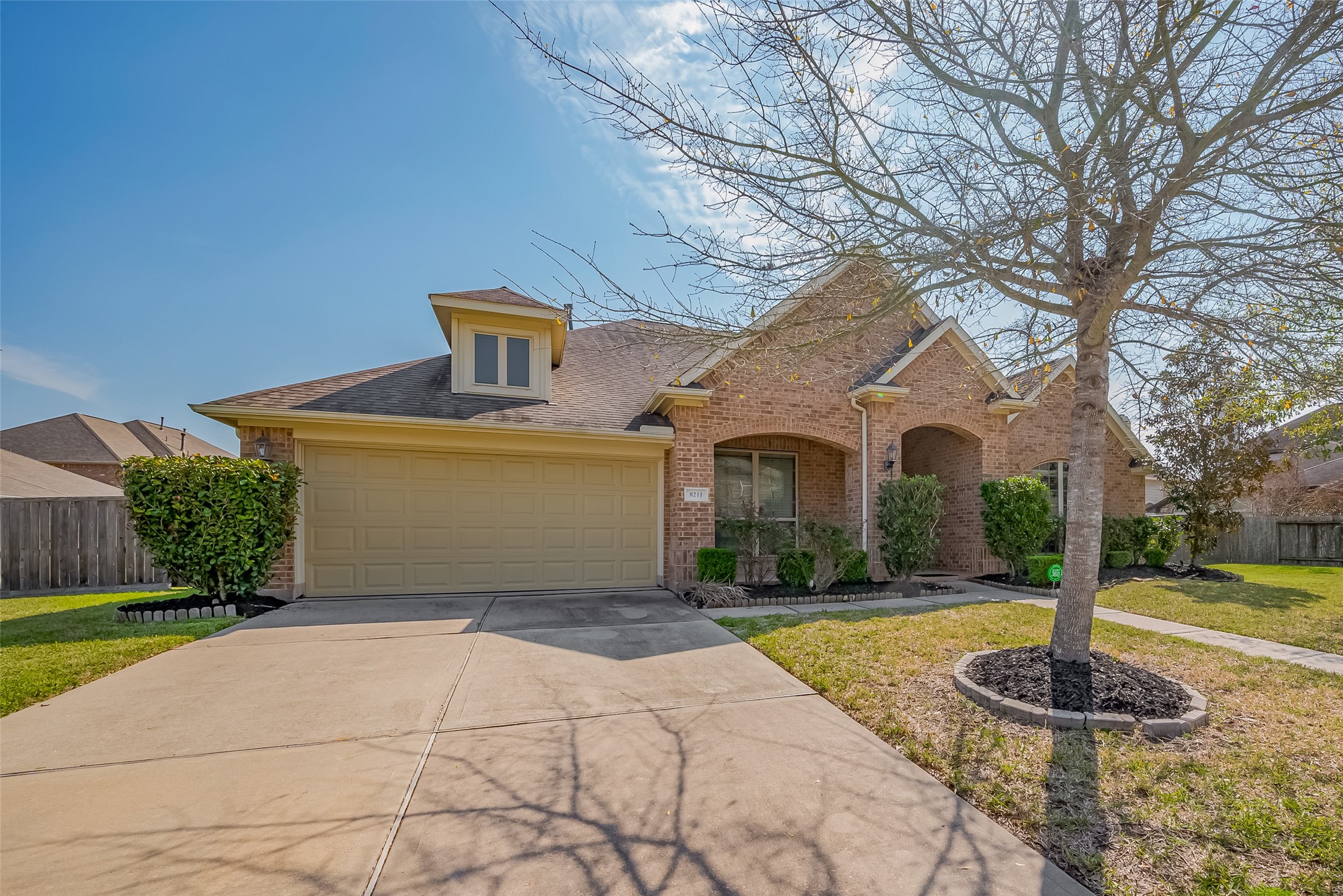 8211 Mattwood Drive Property Photo 3