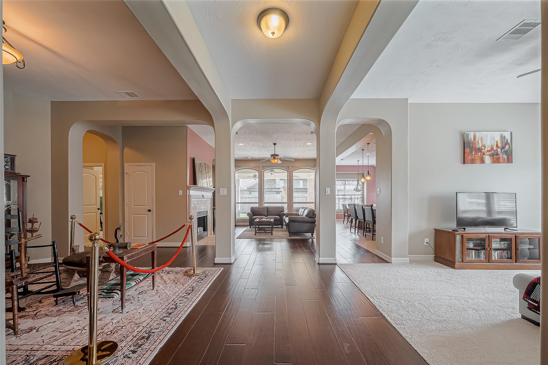 8211 Mattwood Drive Property Photo 10