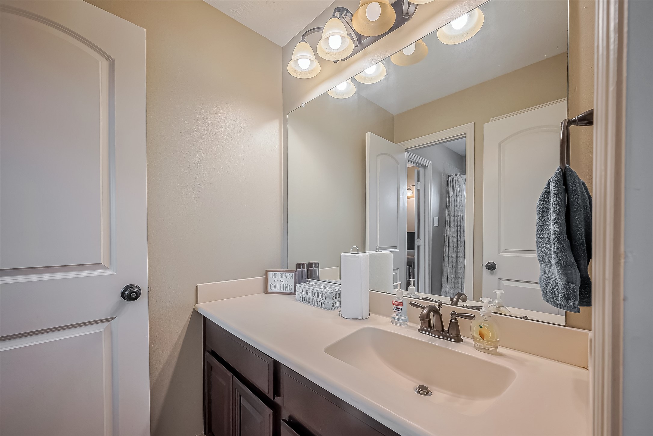 8211 Mattwood Drive Property Photo 33