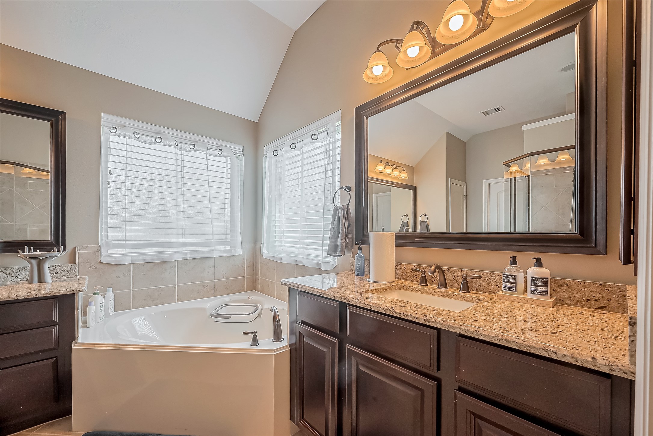 8211 Mattwood Drive Property Photo 43