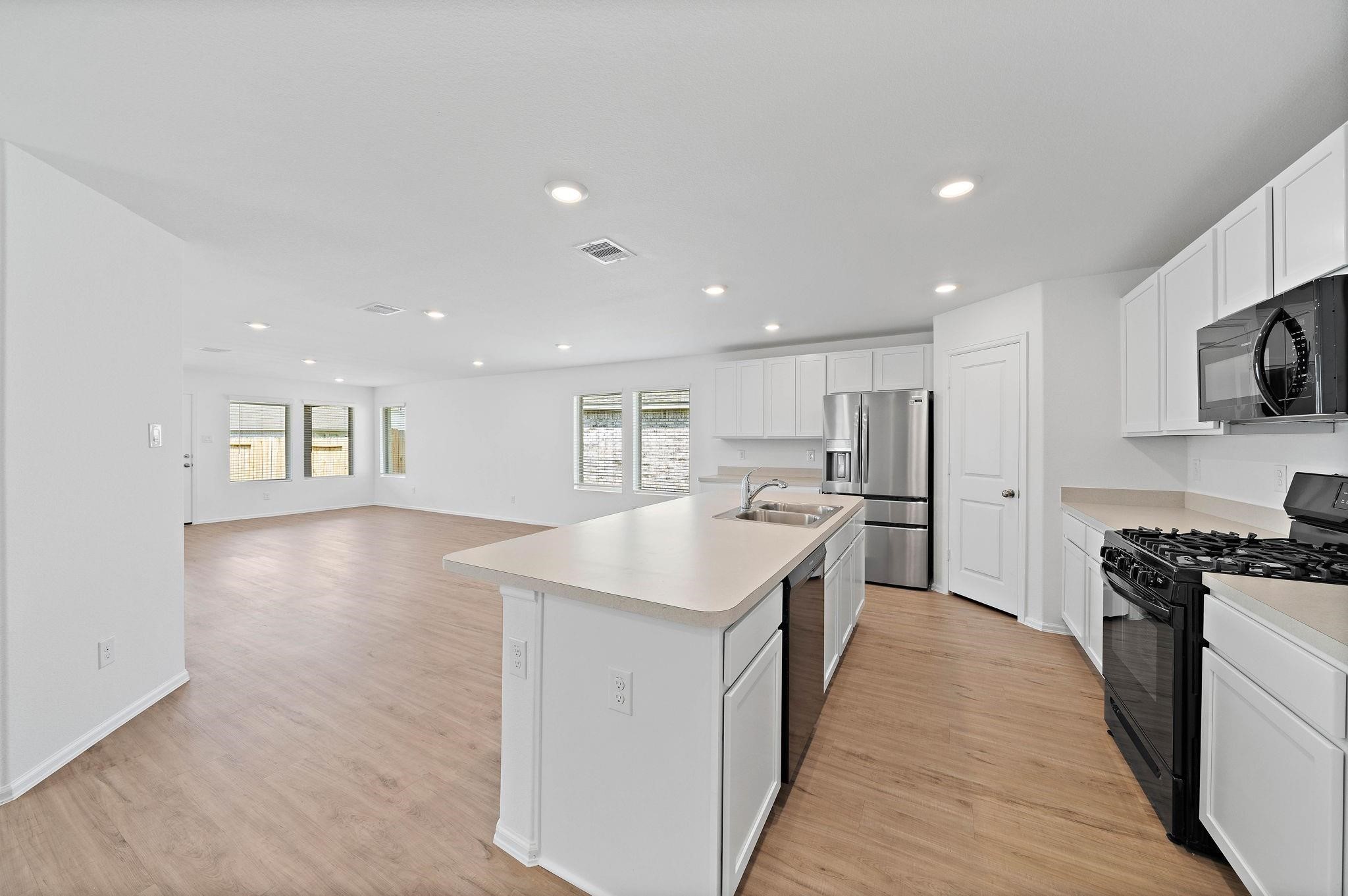 3203 Aster Meadow Way Property Photo 11