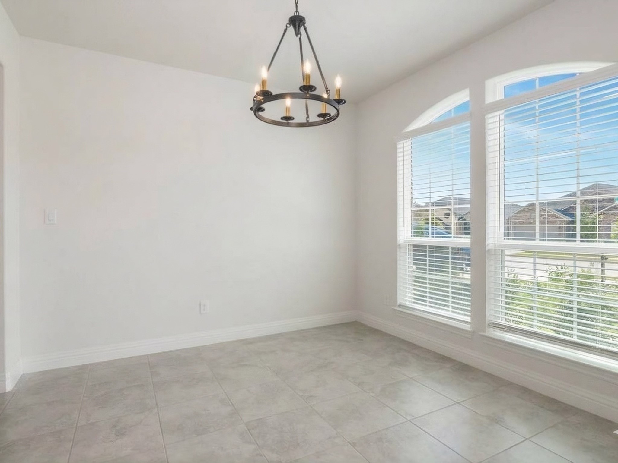10048 Gold Finch Run Property Photo 11